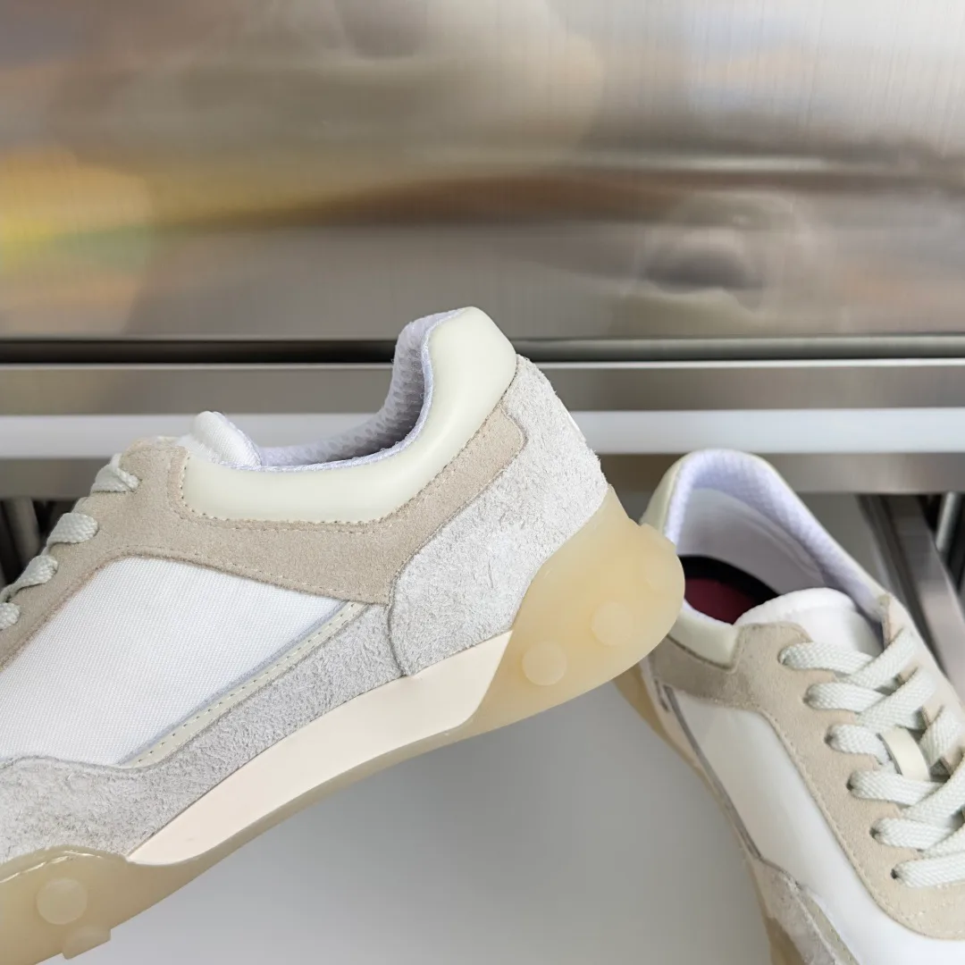 Кроссовки Женские Chanel 11595703