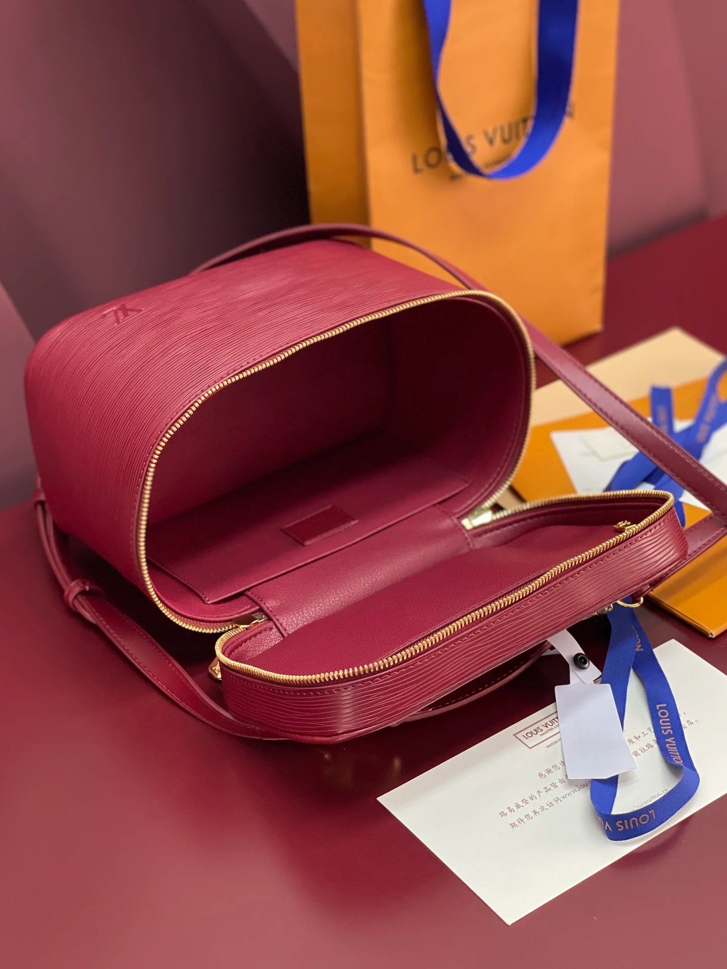 Сумки На Ремне Женские Louis Vuitton 5028707