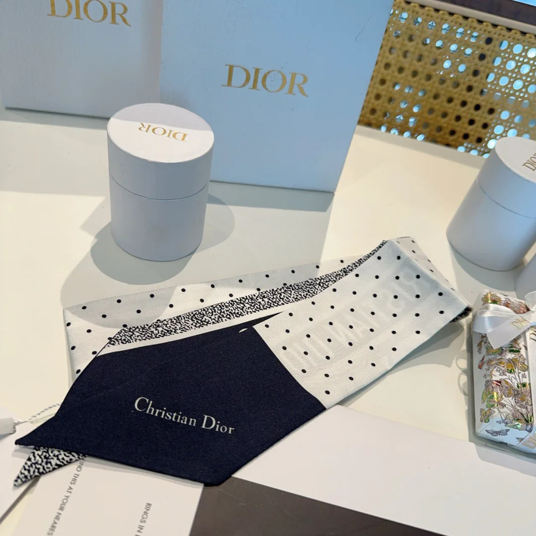 Платки Christian Dior 11616509