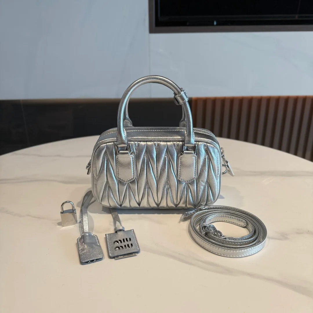 Сумки На Ремне Женские Miu Miu 111390