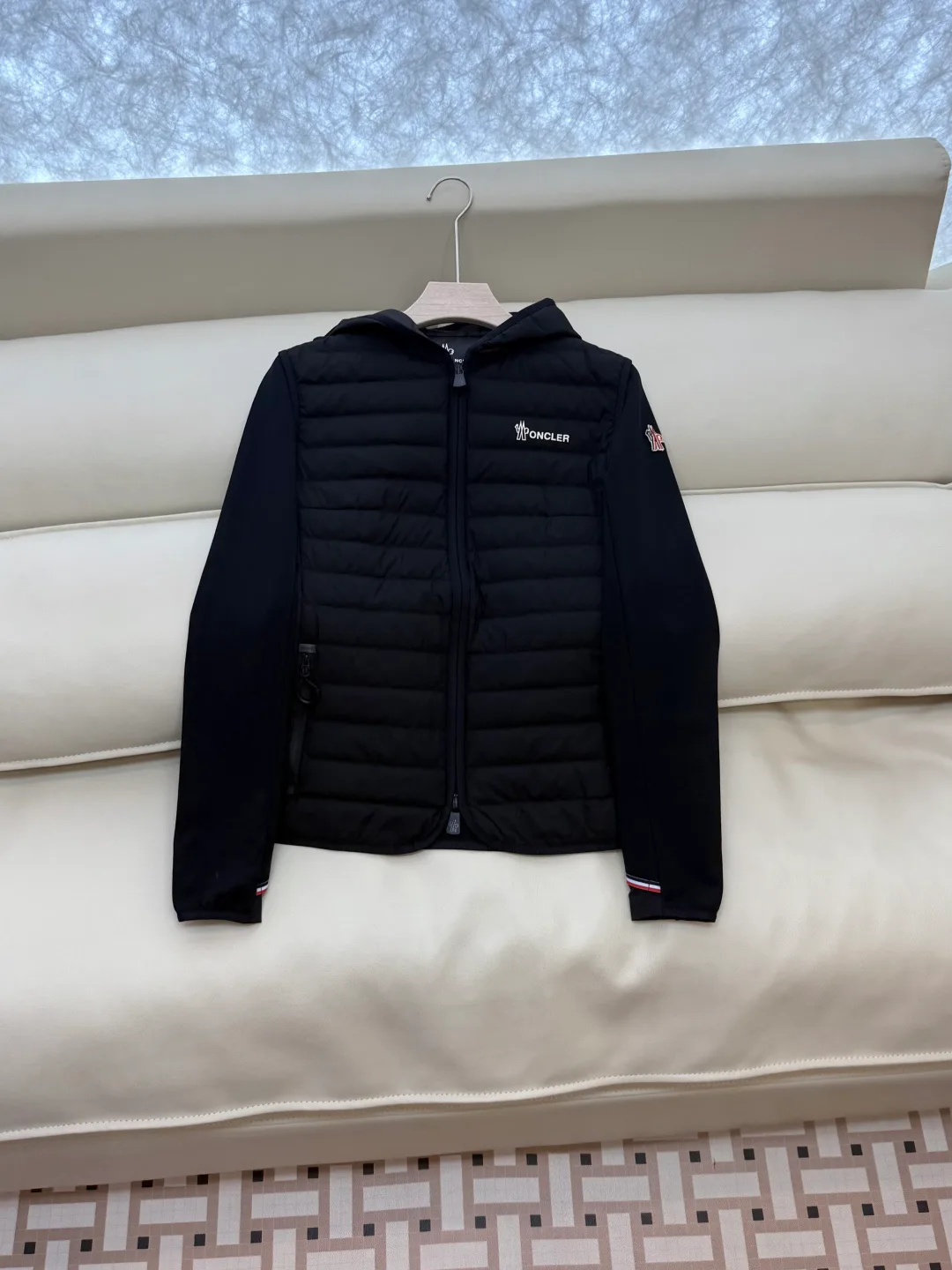 Куртки И Пуховики Женские Moncler 18512976