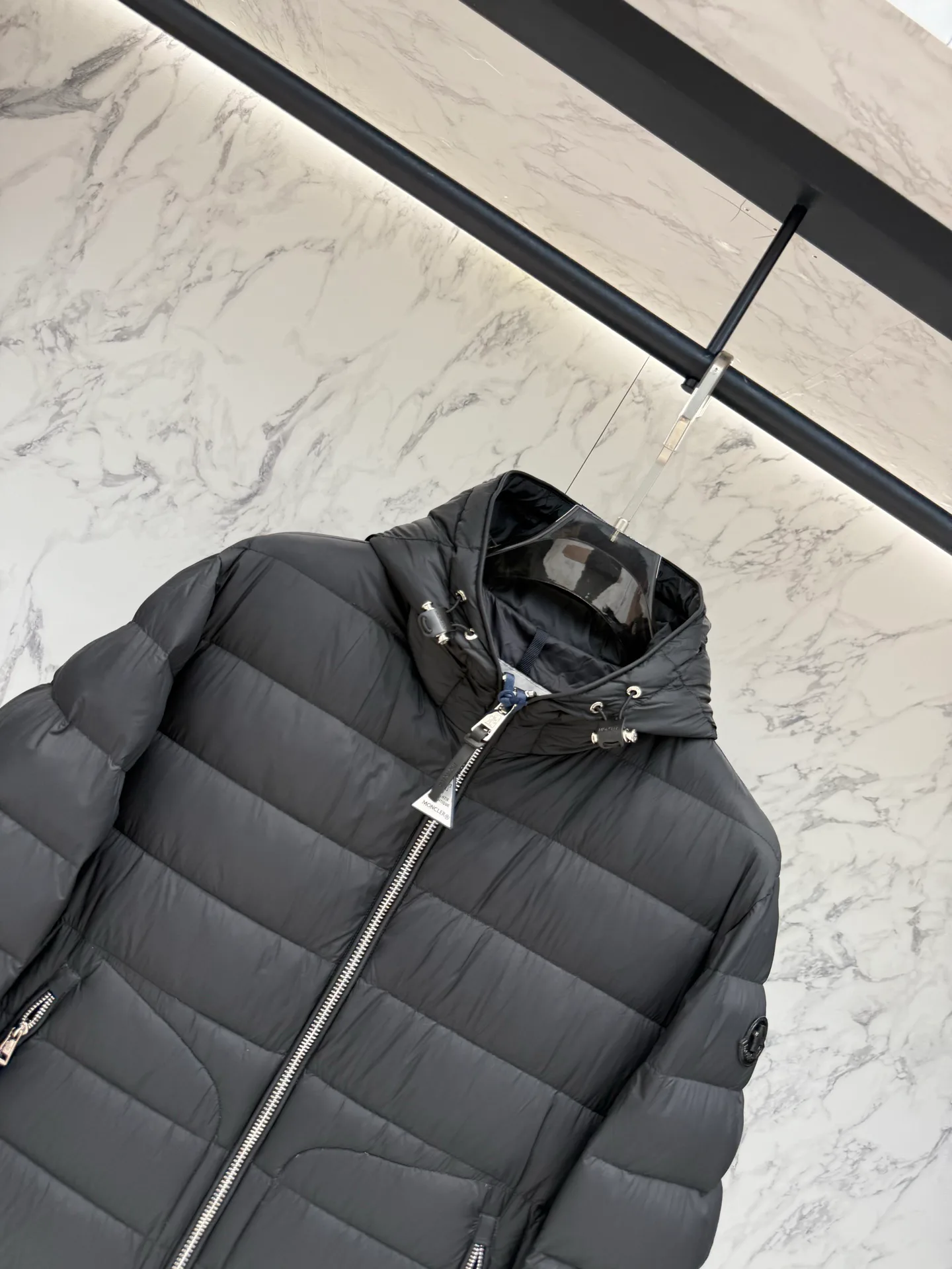 Куртки И Пуховики Мужские Moncler 18188342