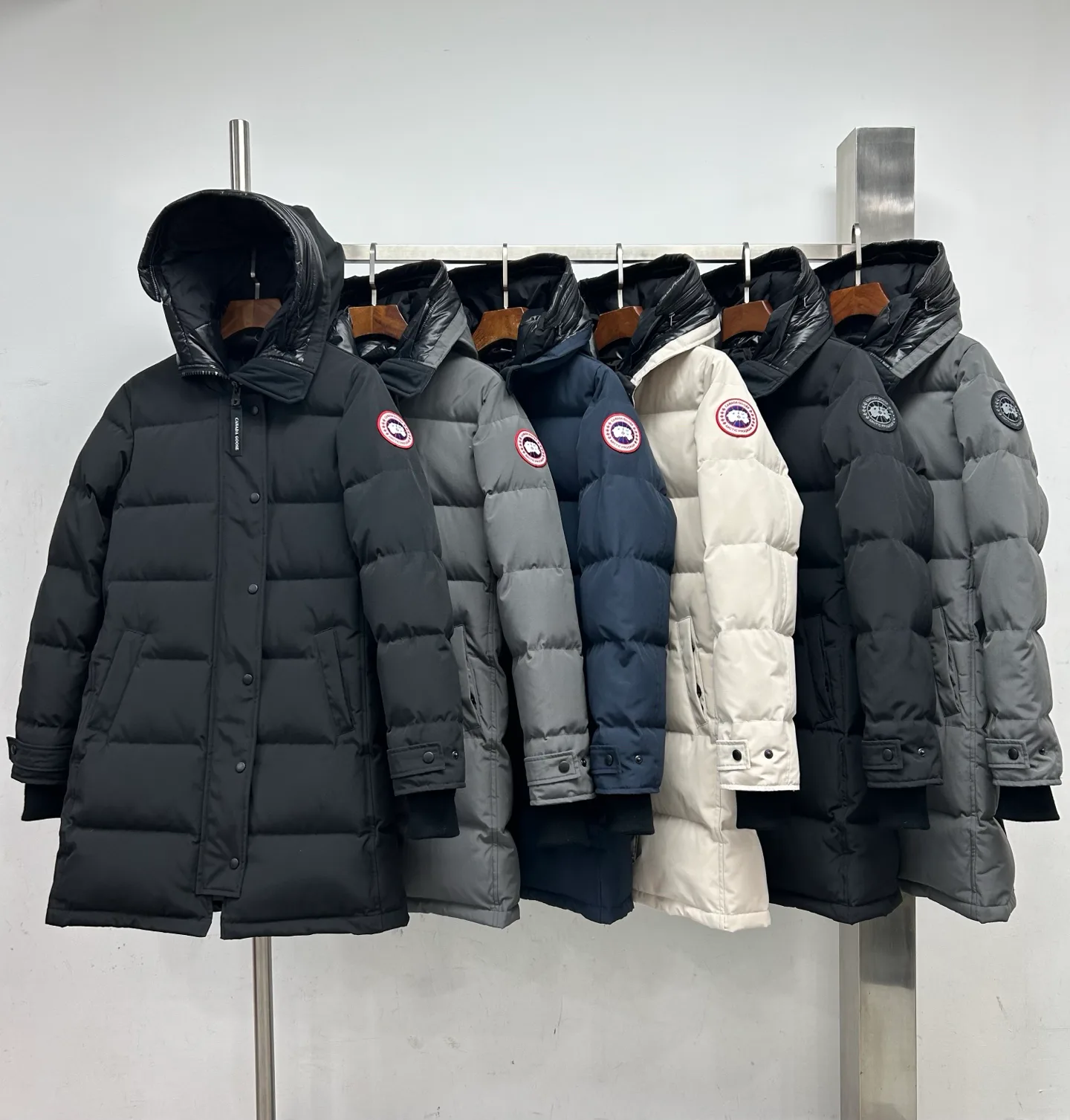 Куртки И Пуховики Женские Canada Goose 18188609