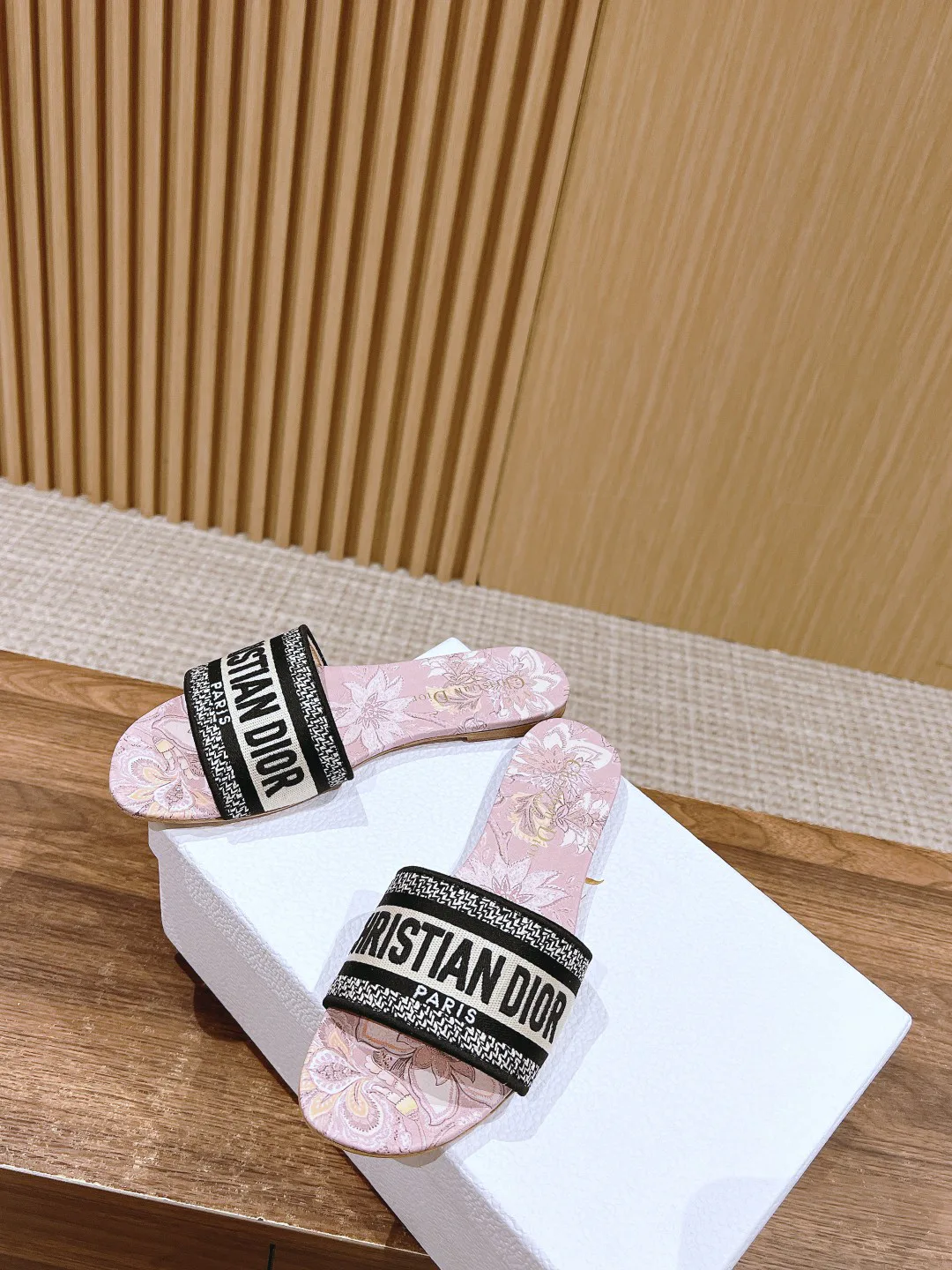 Шлепанцы Женские Christian Dior 11599902