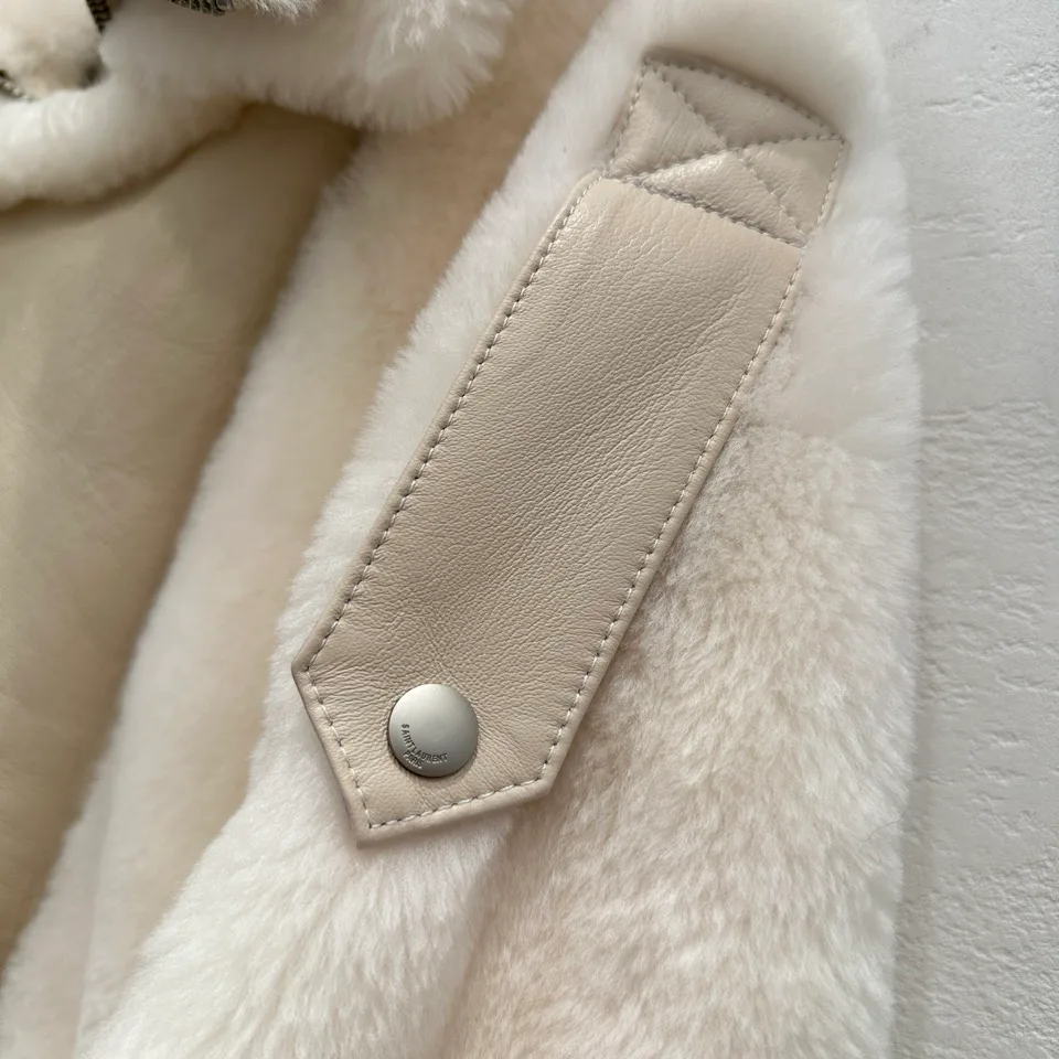 Кожаные Куртки И Дублёнки Женские Saint Laurent 558838