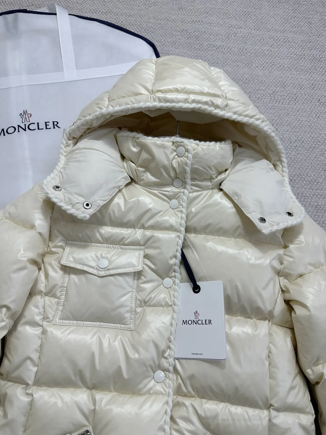 Куртки И Пуховики Женские Moncler 4627599