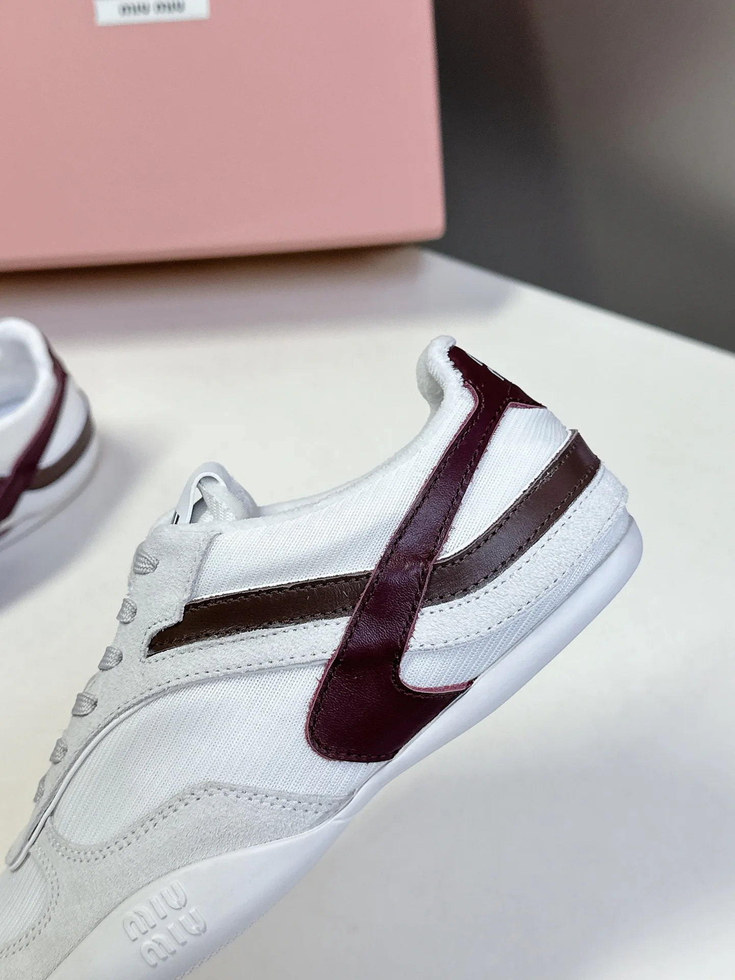 Кроссовки Женские Miu Miu 21699