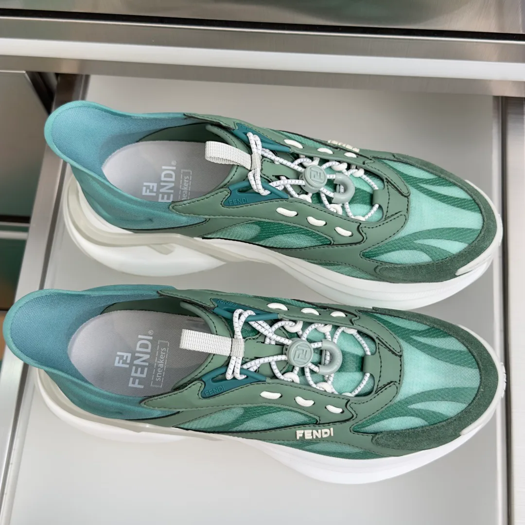 Кроссовки Женские Fendi 17950691
