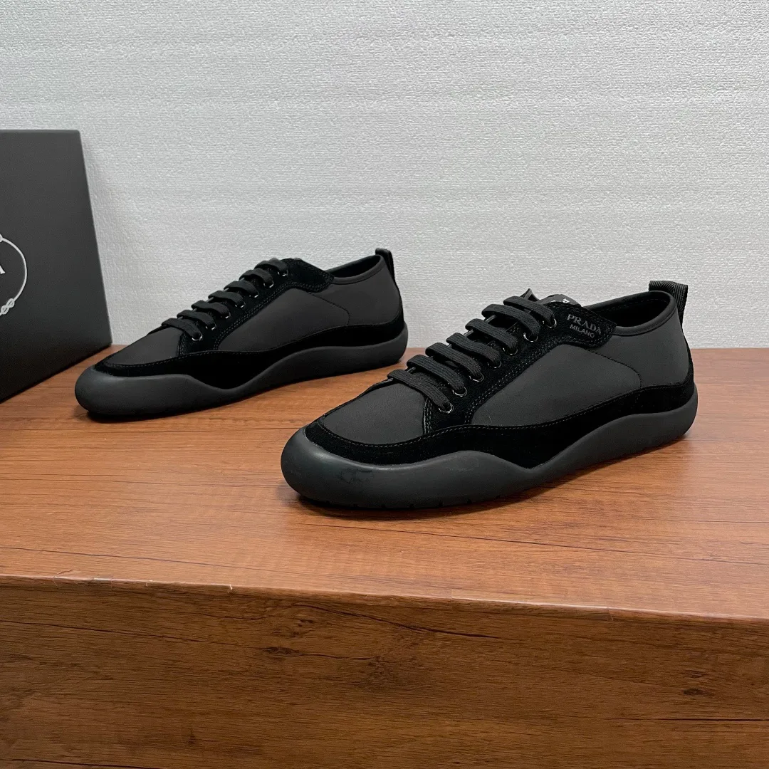 Кроссовки Мужские Prada 12788729