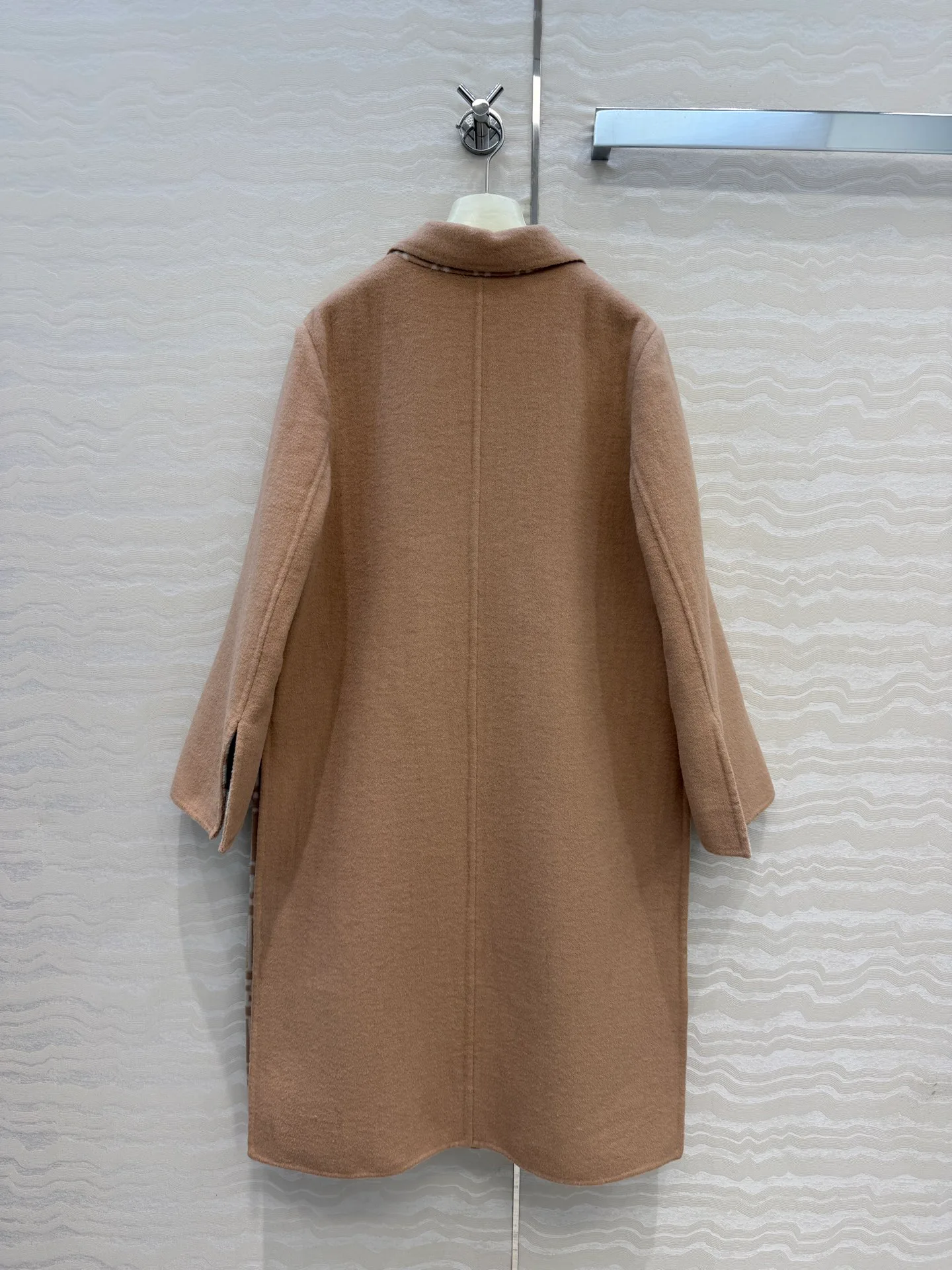 Пальто Женские Fendi 18200678
