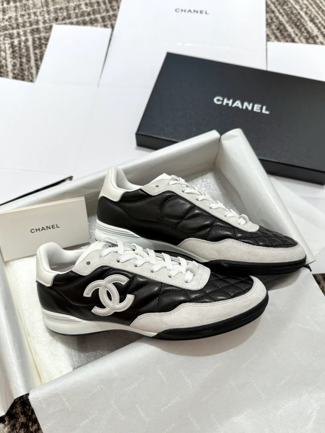 Кроссовки Женские Chanel 13454902