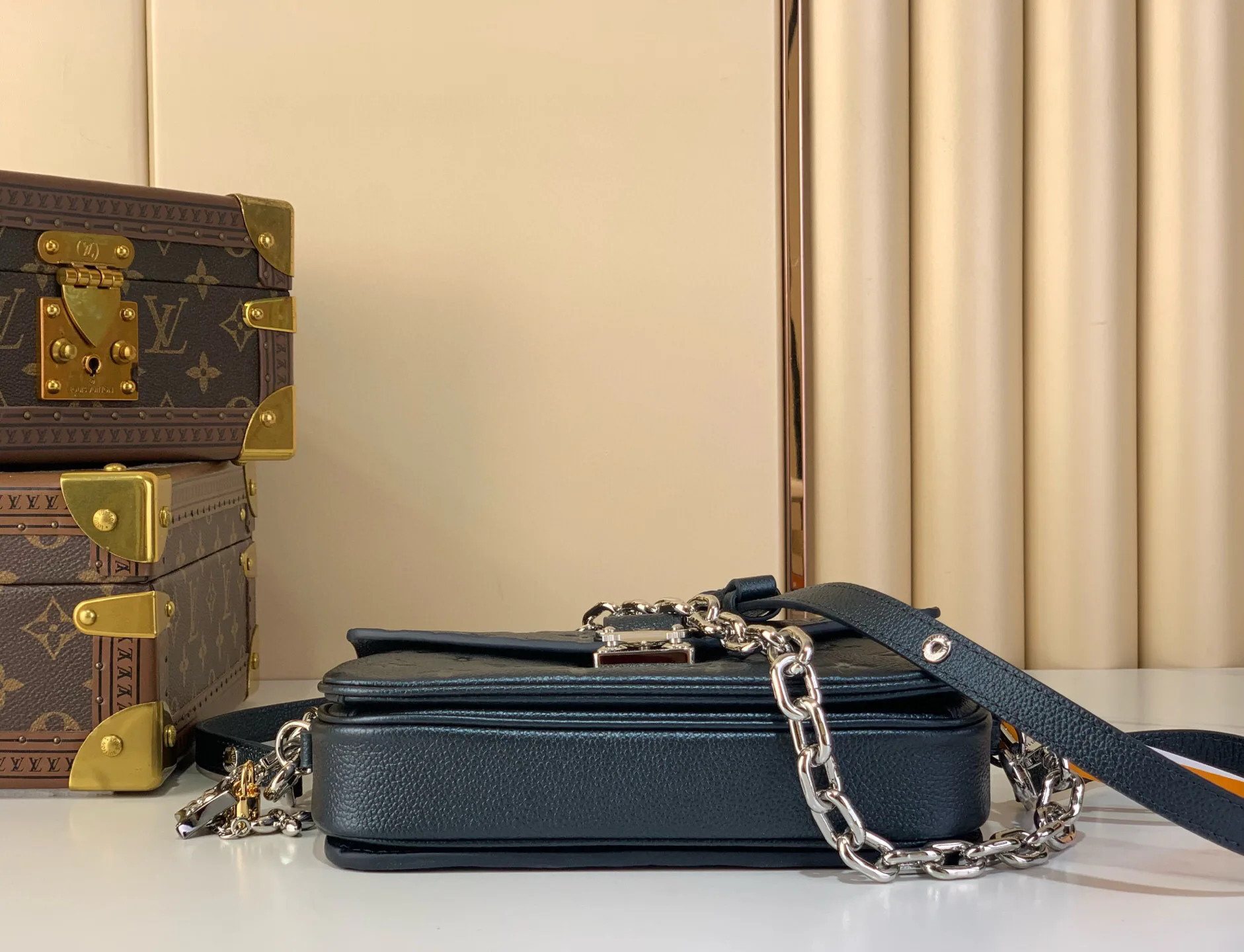 Классические Сумки Женские Louis Vuitton 1308611