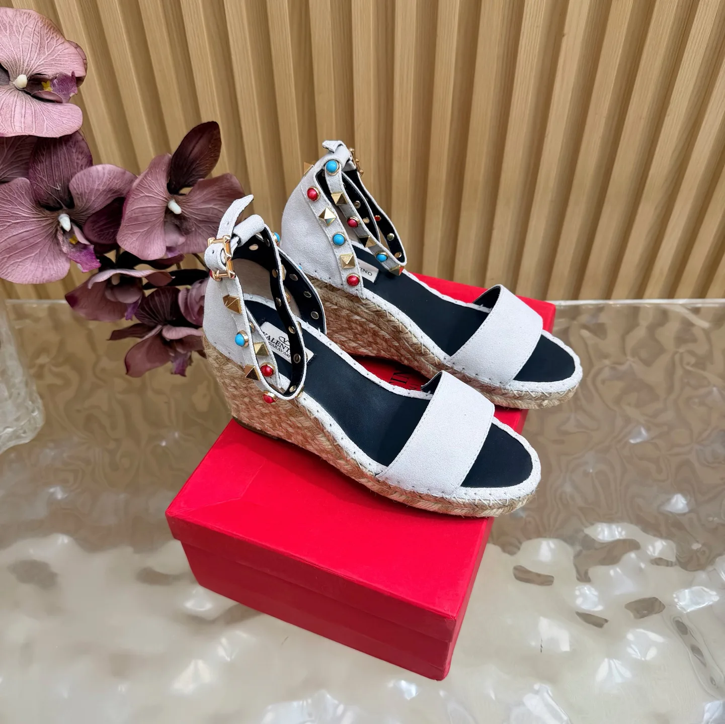 Босоножки Женские Valentino 17728249