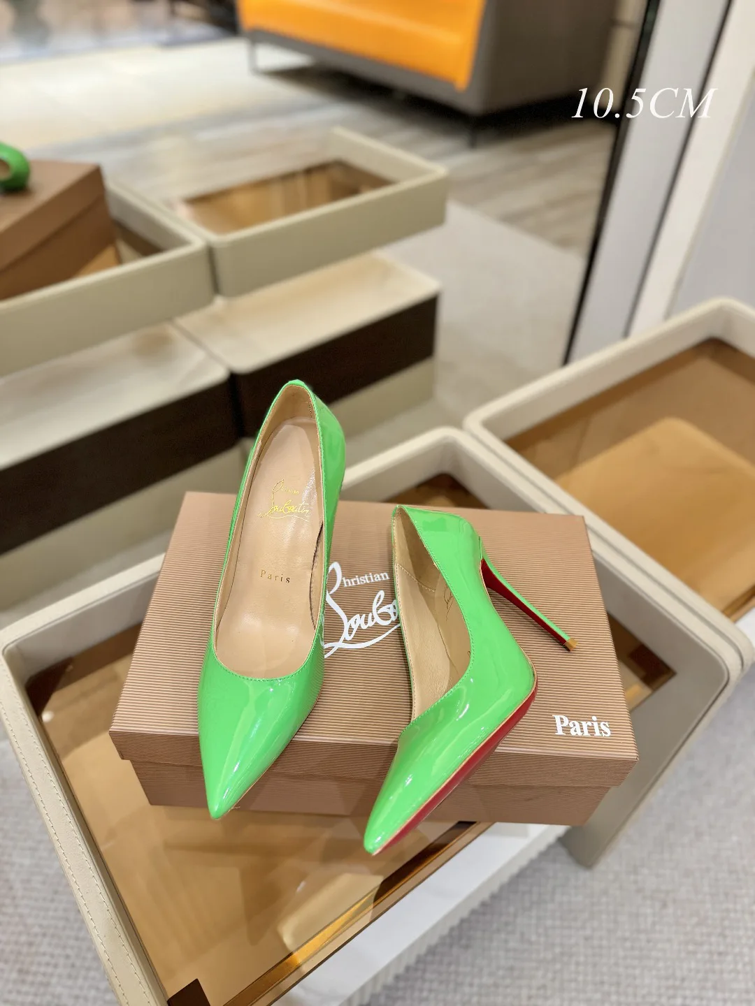 Туфли Женские Christian Louboutin 11079841