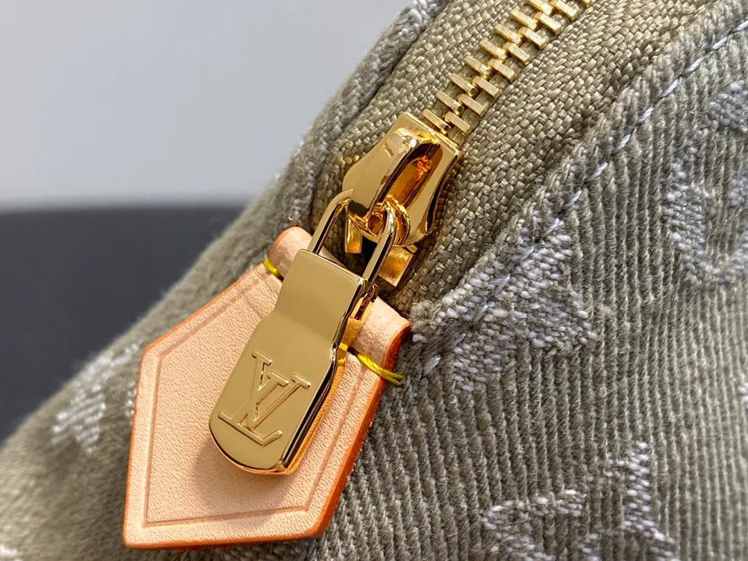 Клатчи Женские Louis Vuitton 11778085