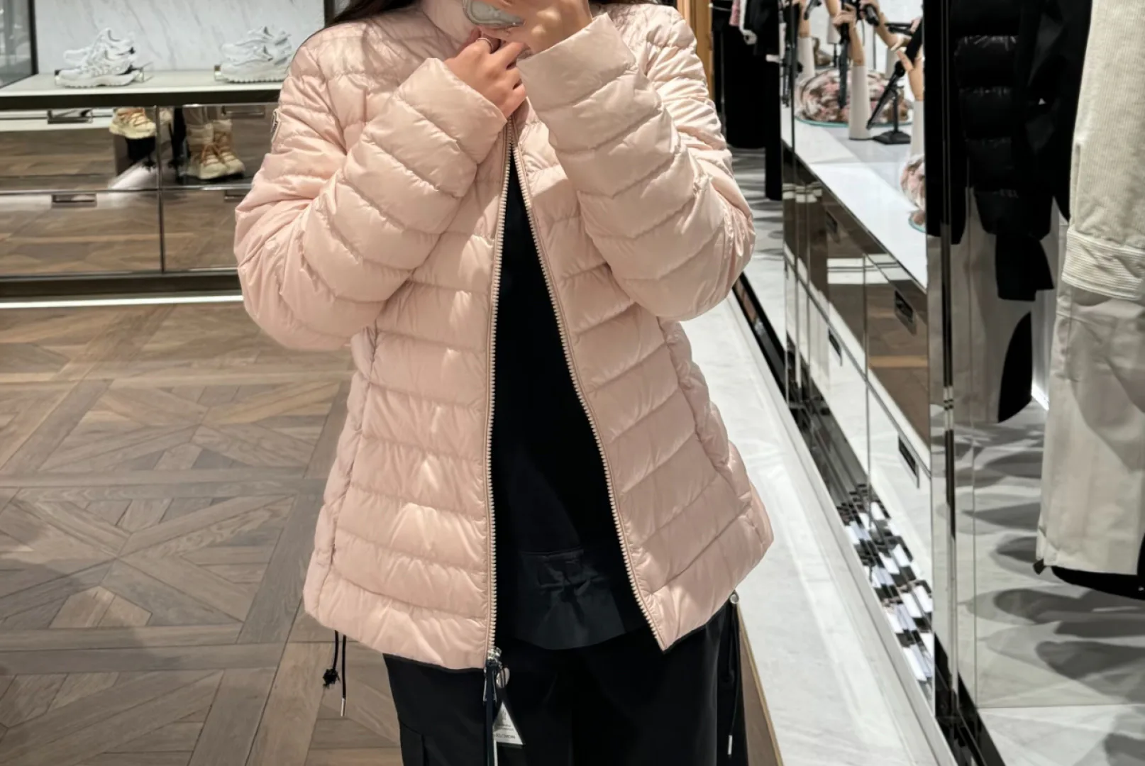 Куртки И Пуховики Женские Moncler 18922974