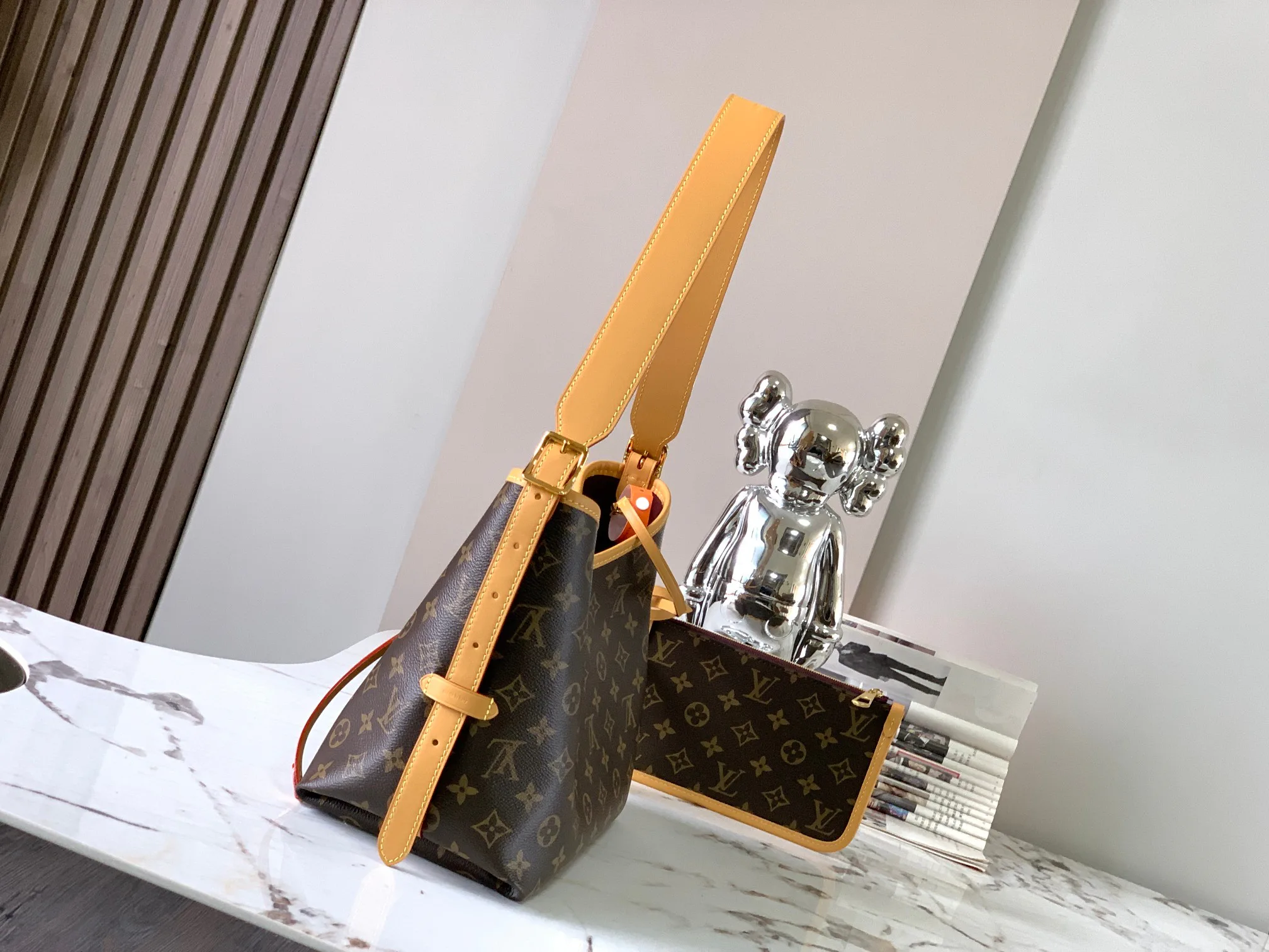 Классические Сумки Женские Louis Vuitton 18170475