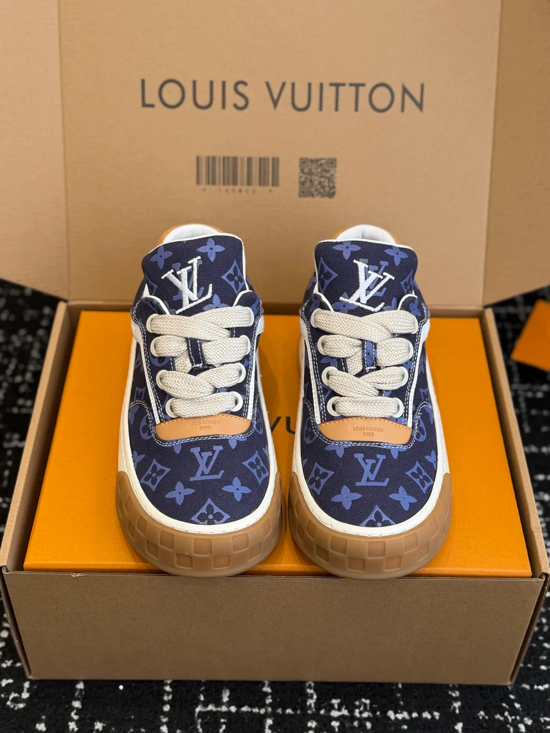 Кроссовки Женские Louis Vuitton 2671133