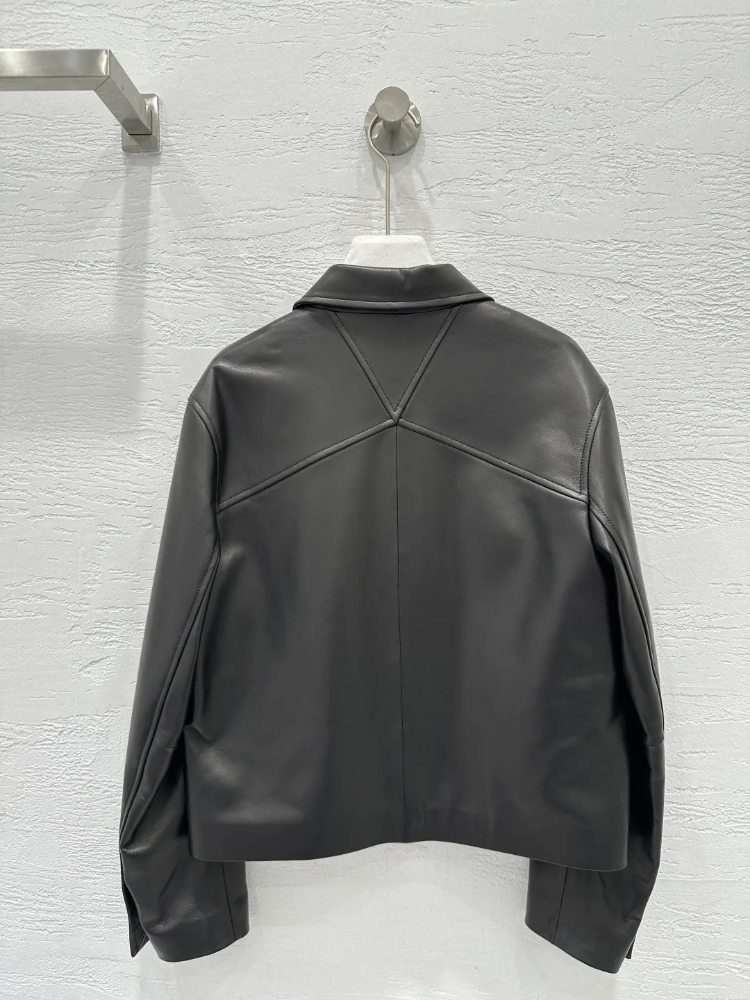 Кожаные Куртки И Дублёнки Женские Bottega Veneta 793833