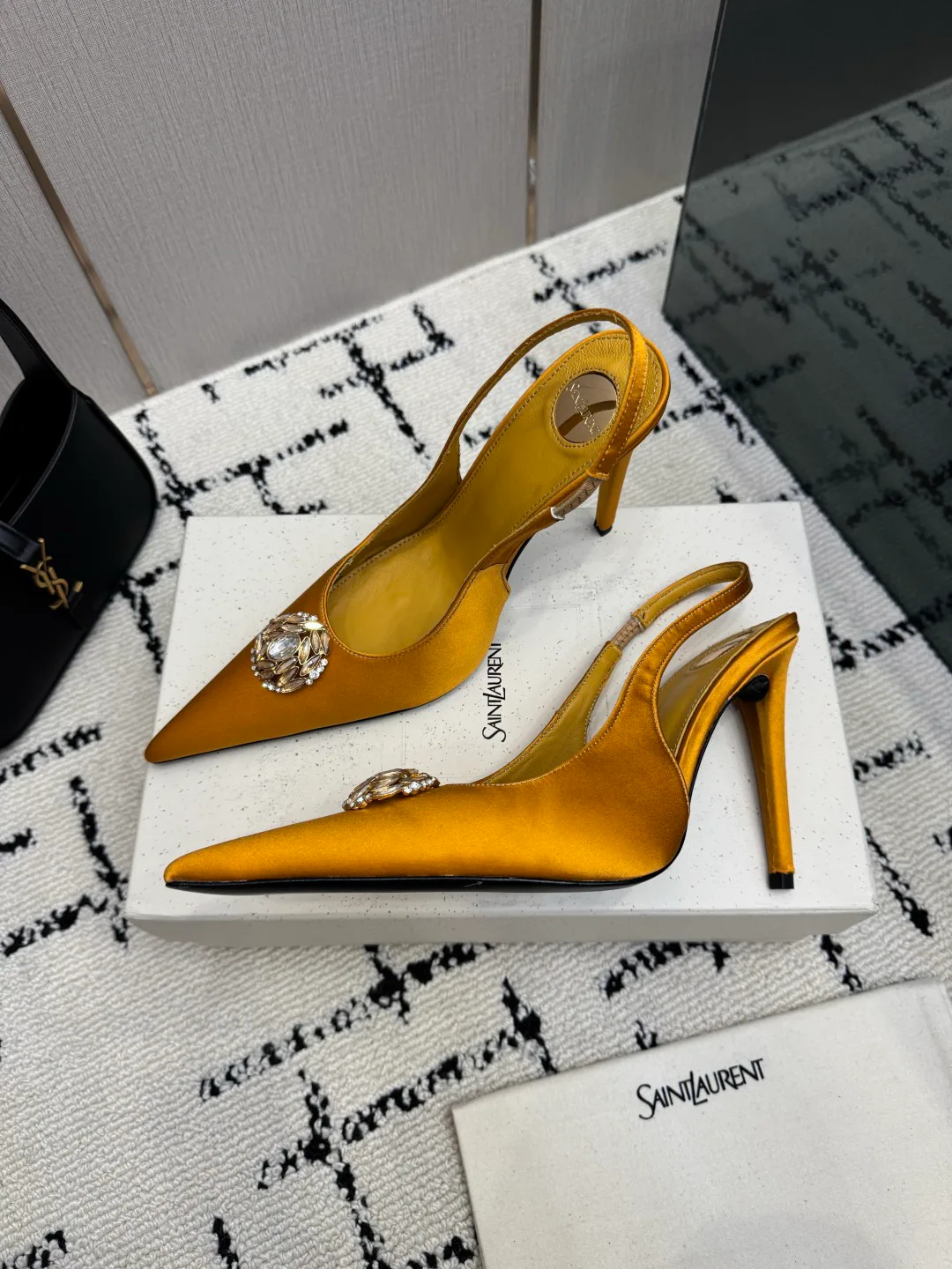 Туфли Женские Saint Laurent 18237800