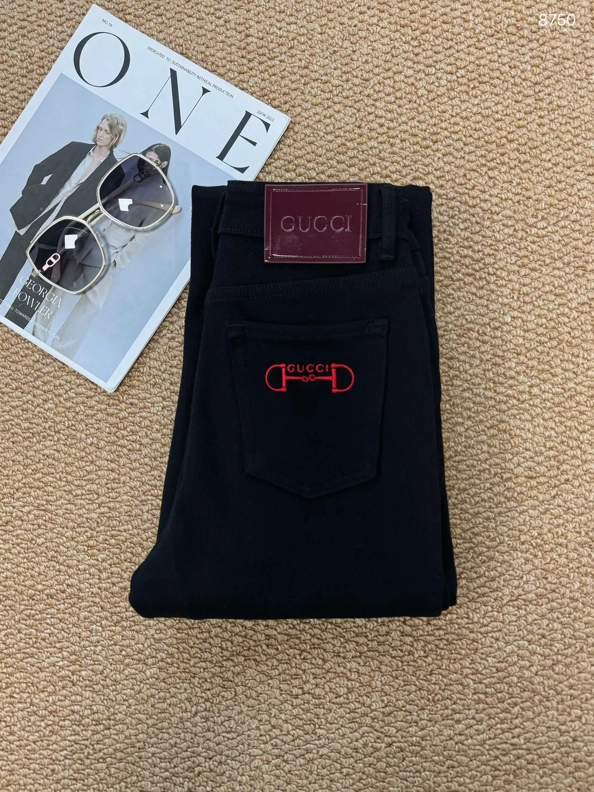 Джинсы Женские Gucci 18435821