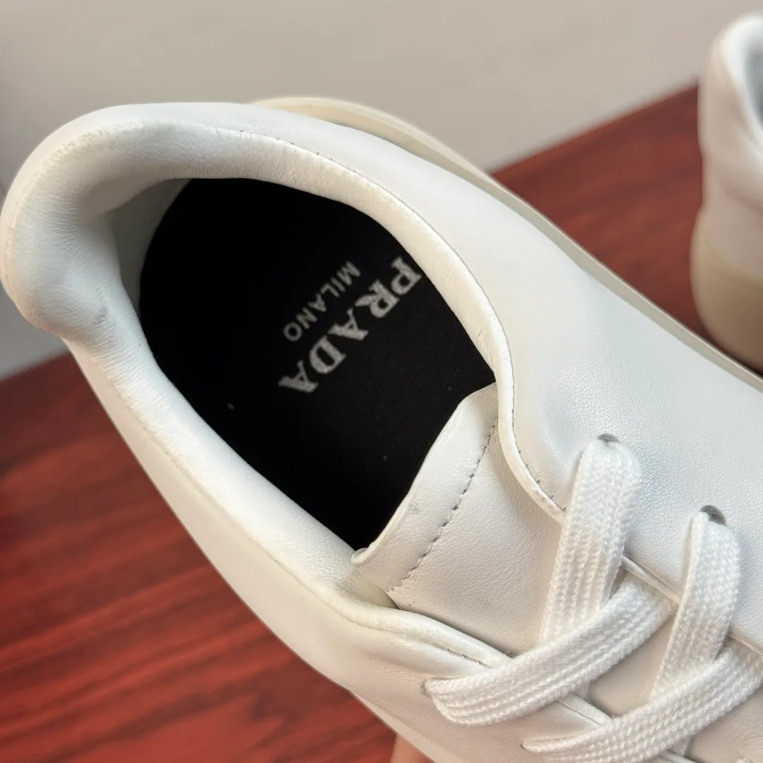 Кроссовки Мужские Prada 16935025