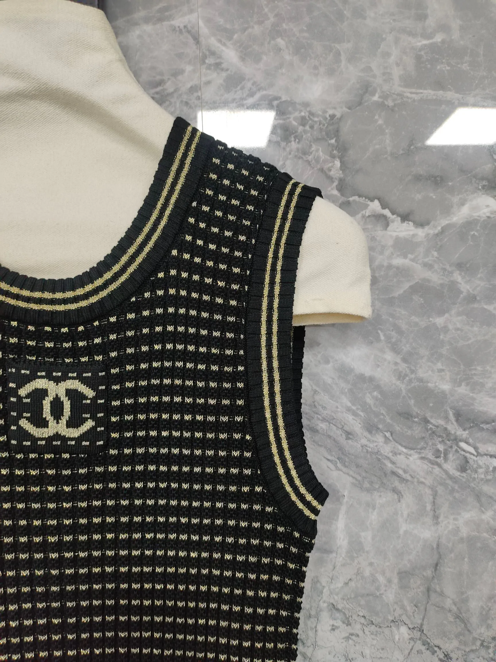 Платья Женские Chanel 11018949