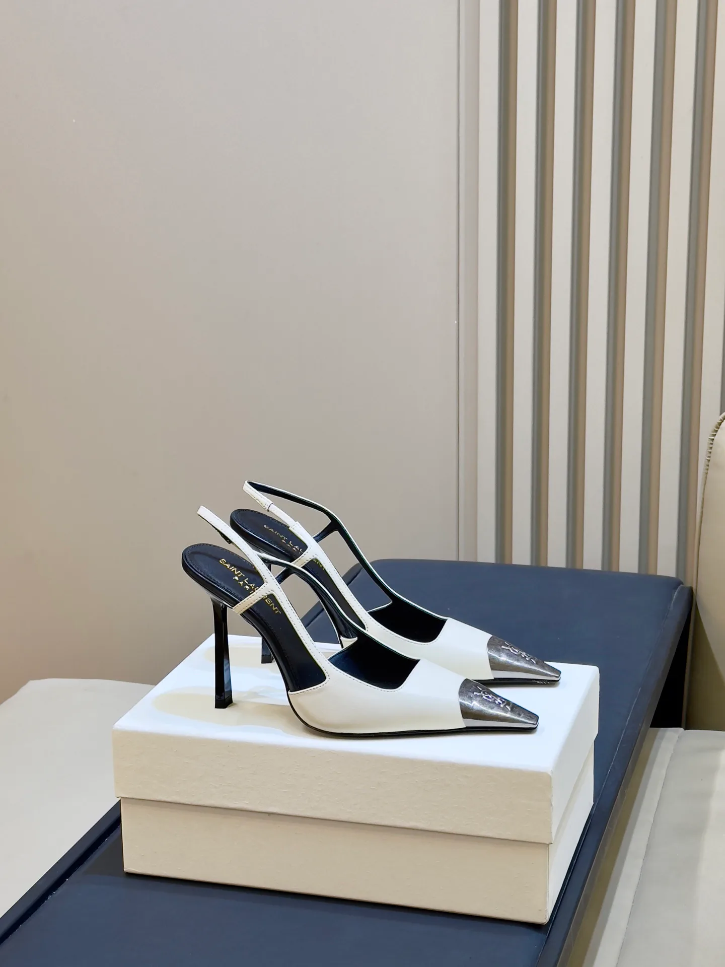 Туфли Женские Saint Laurent 18073503