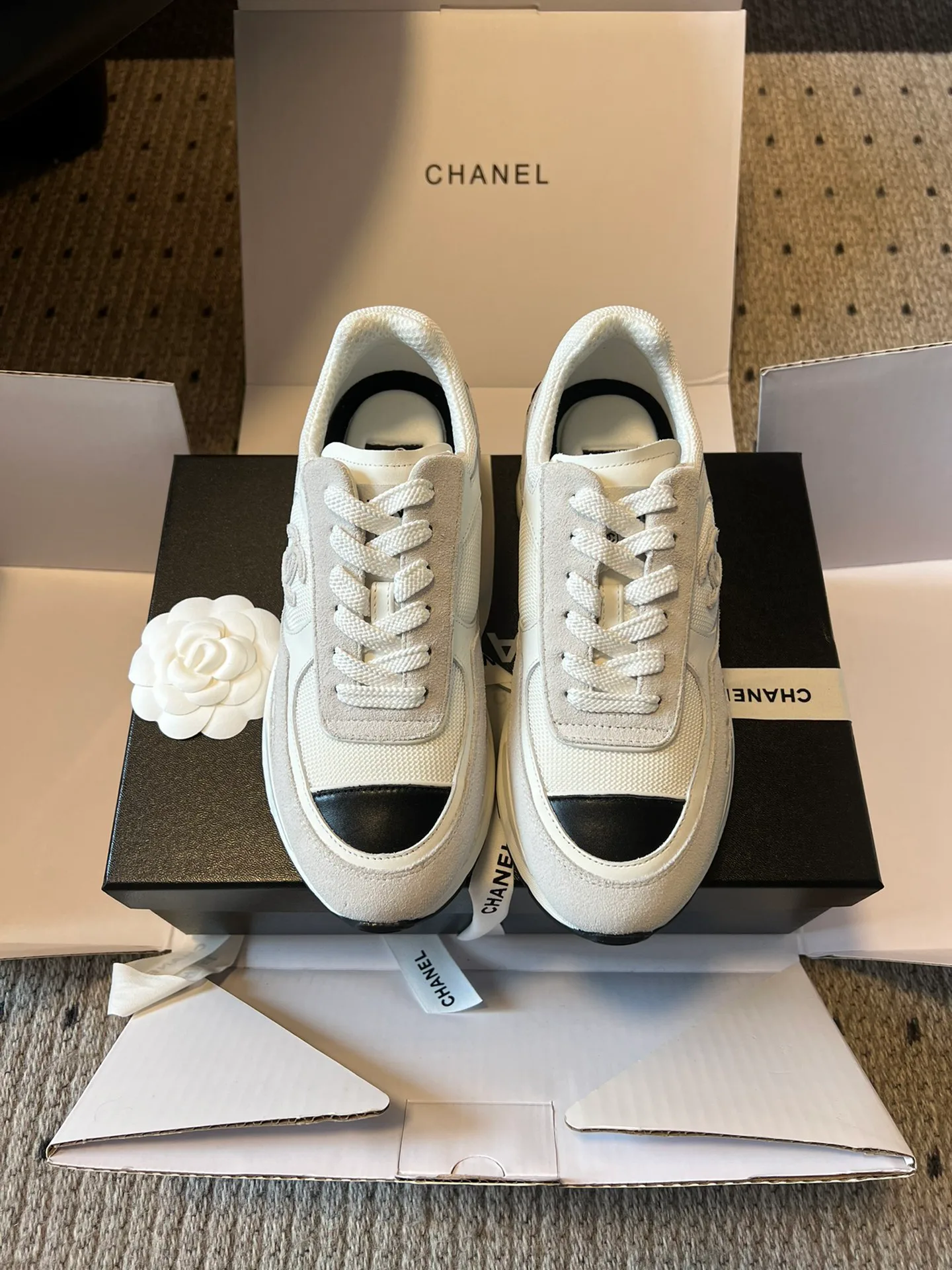 Кроссовки Женские Chanel 1122494