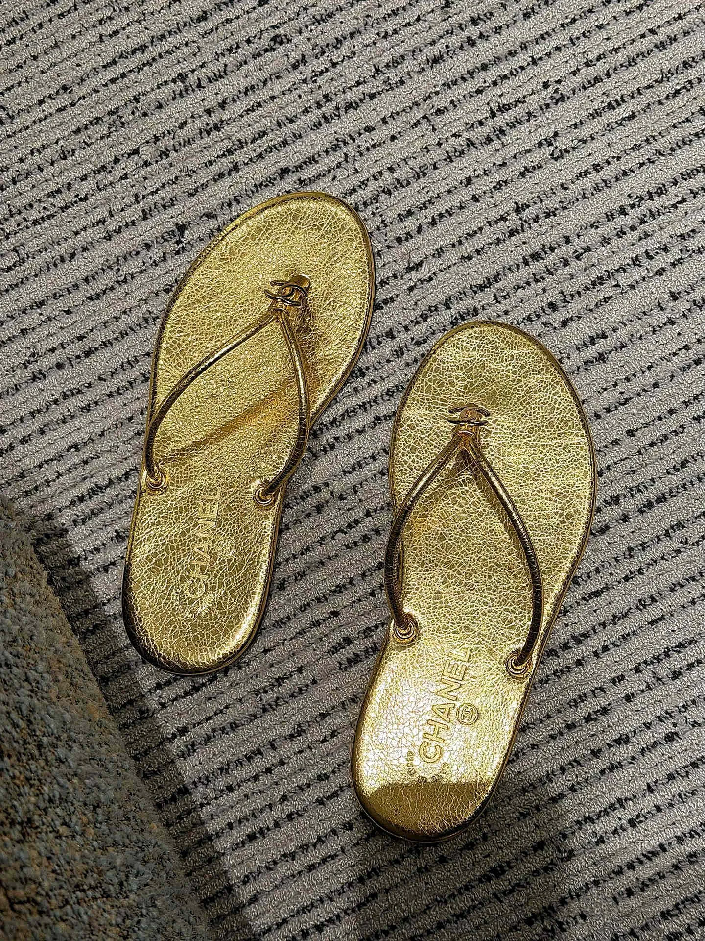 Кошельки Chanel 11571385