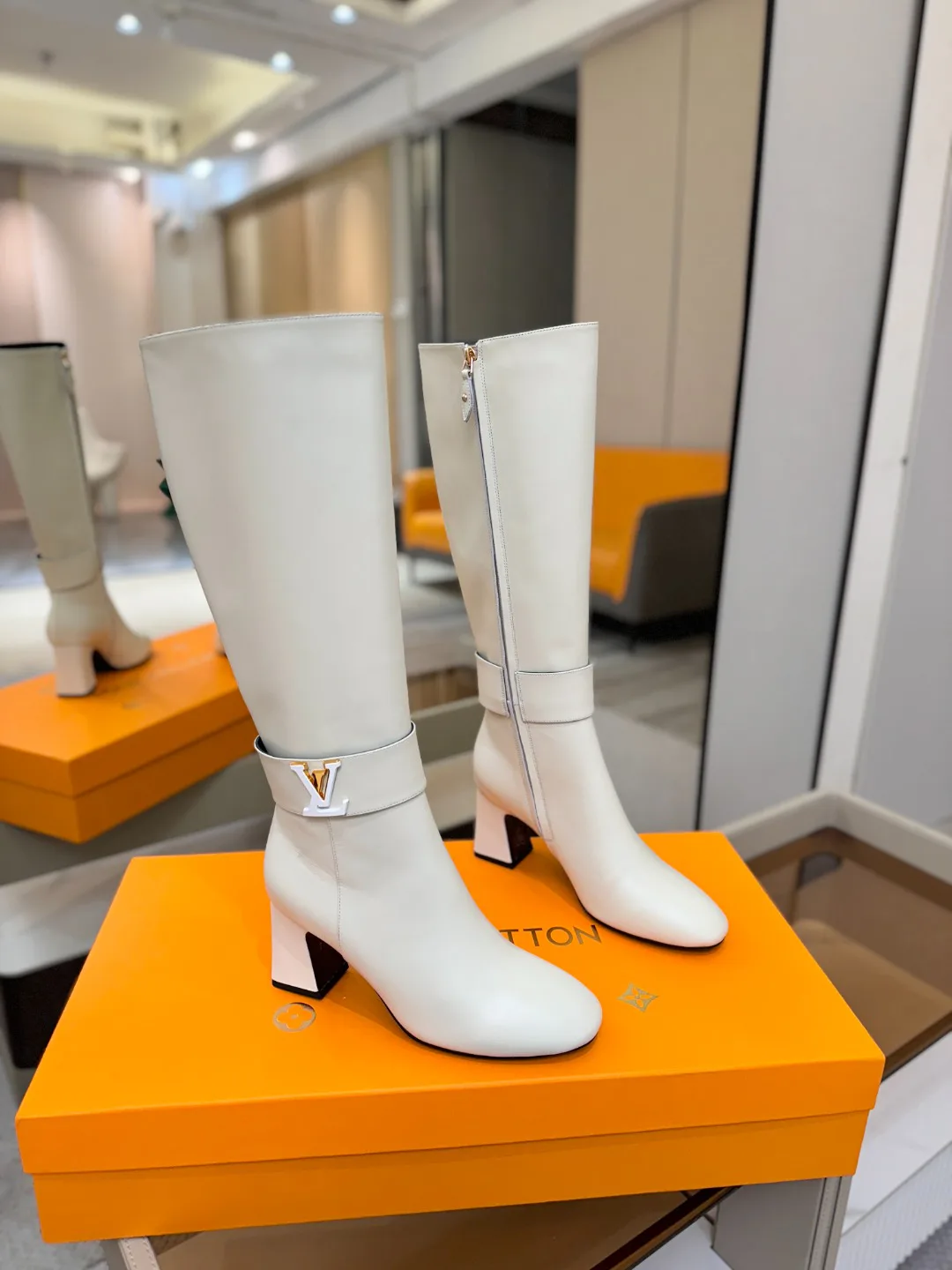 Сапоги Женские Louis Vuitton 20159964