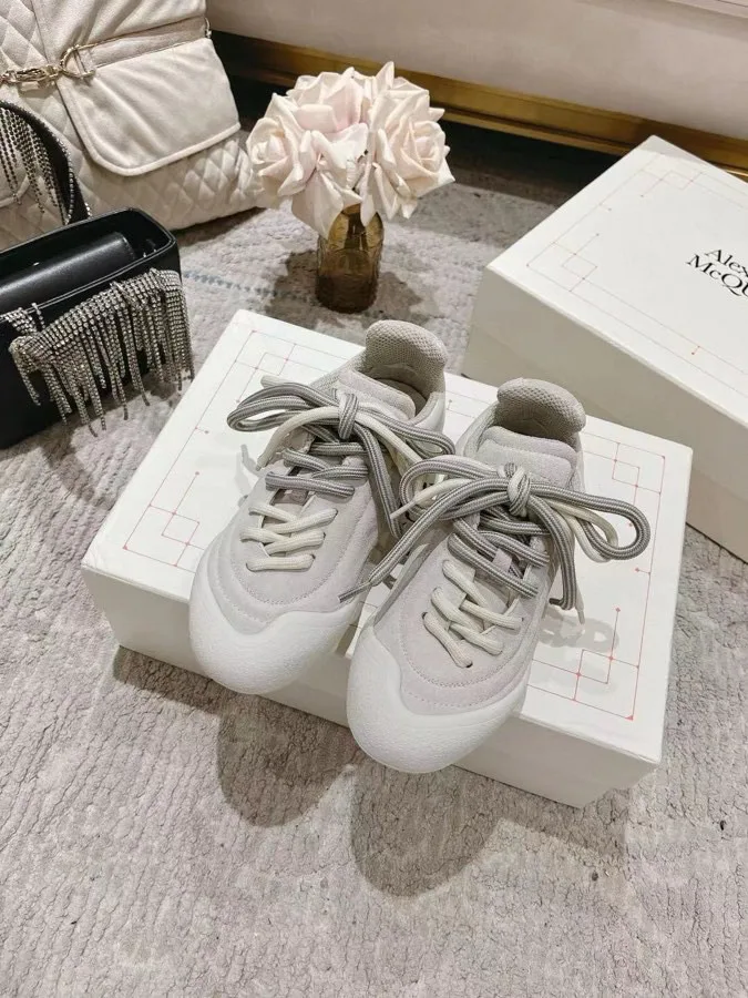 Кроссовки Женские Alexander Mcqueen 18752