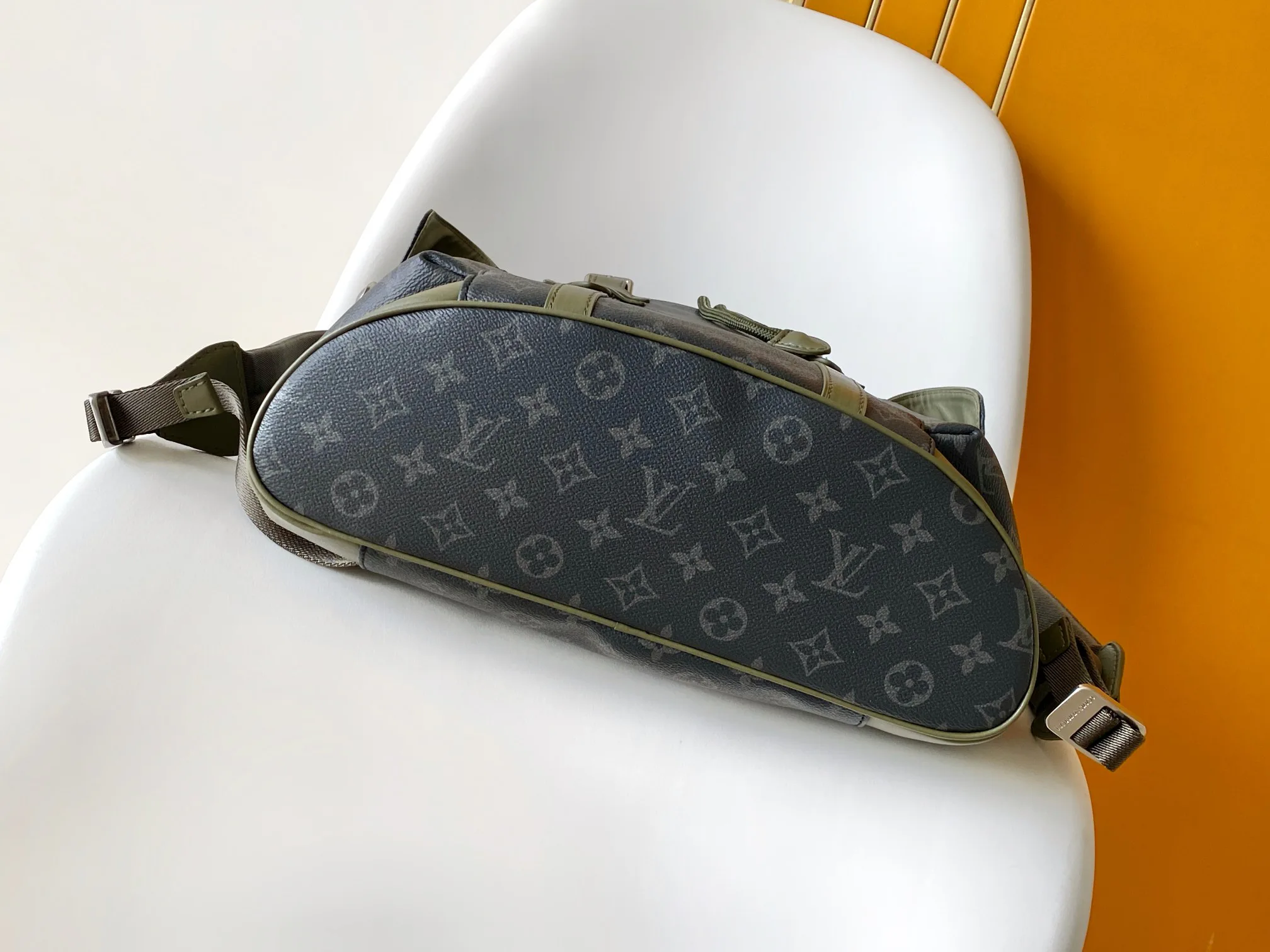 Рюкзаки Женские Louis Vuitton 17483338