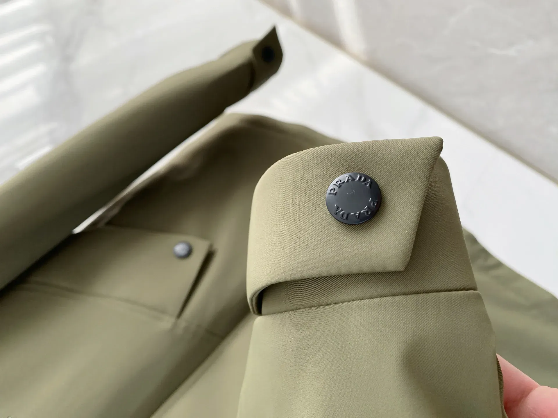 Куртки И Пуховики Женские Prada 382014