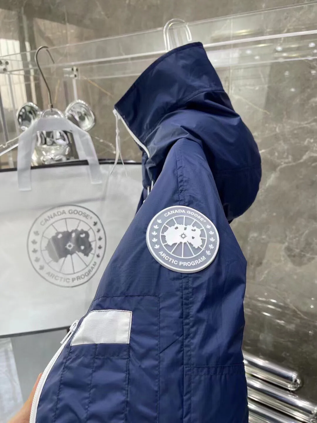 Куртки И Пуховики Женские Canada Goose 362483