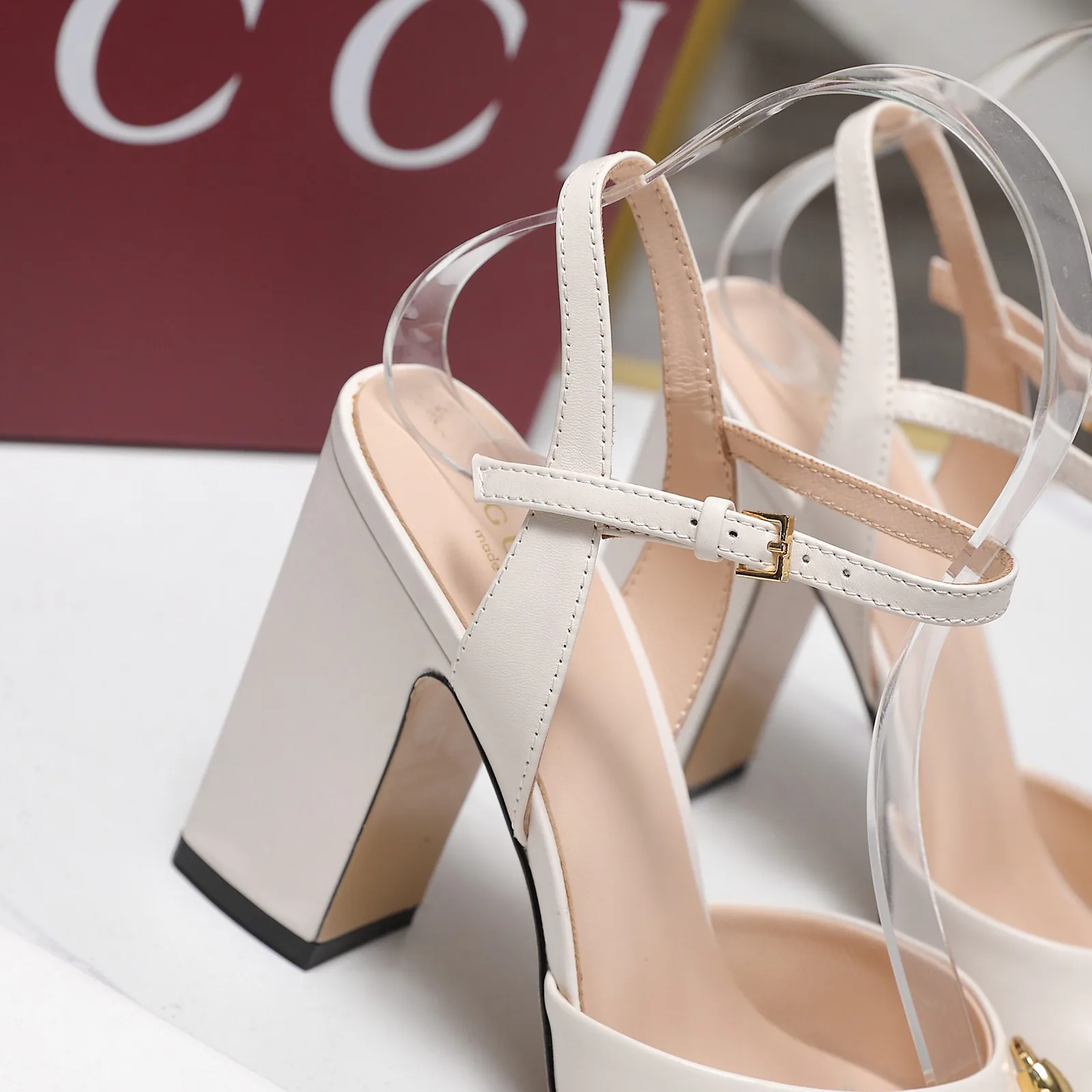 Босоножки Женские Gucci 11171139