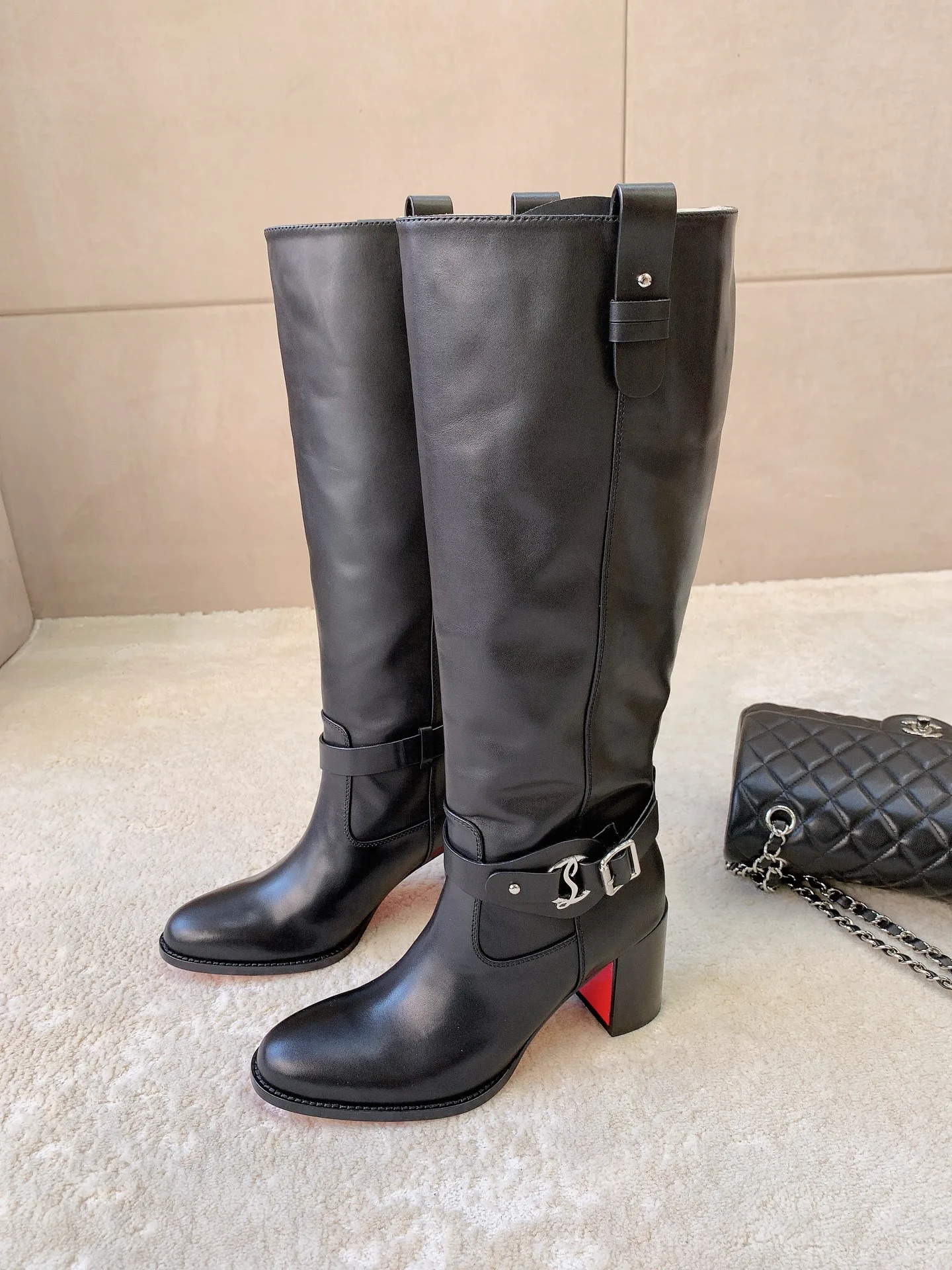 Сапоги Женские Christian Louboutin 17962788