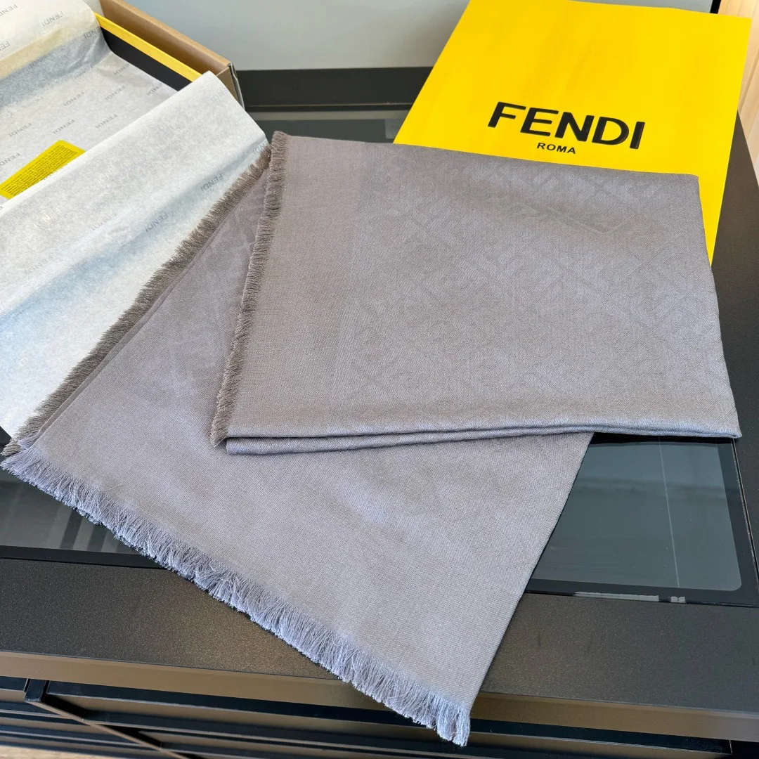Шарфы Fendi 17827477