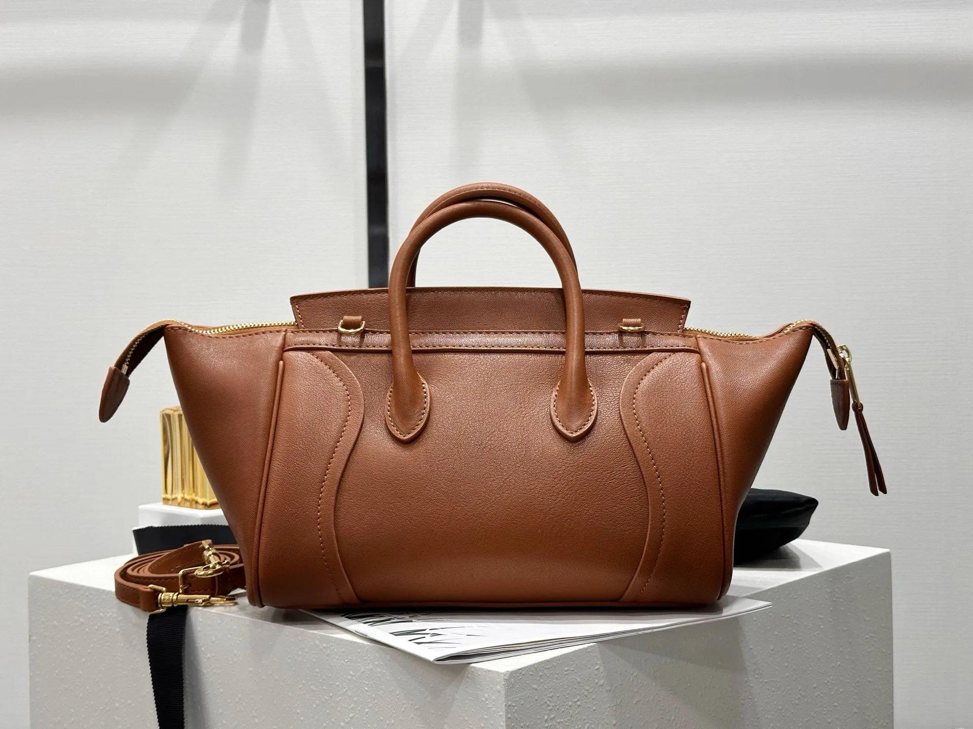Классические Сумки Женские Celine 17802986