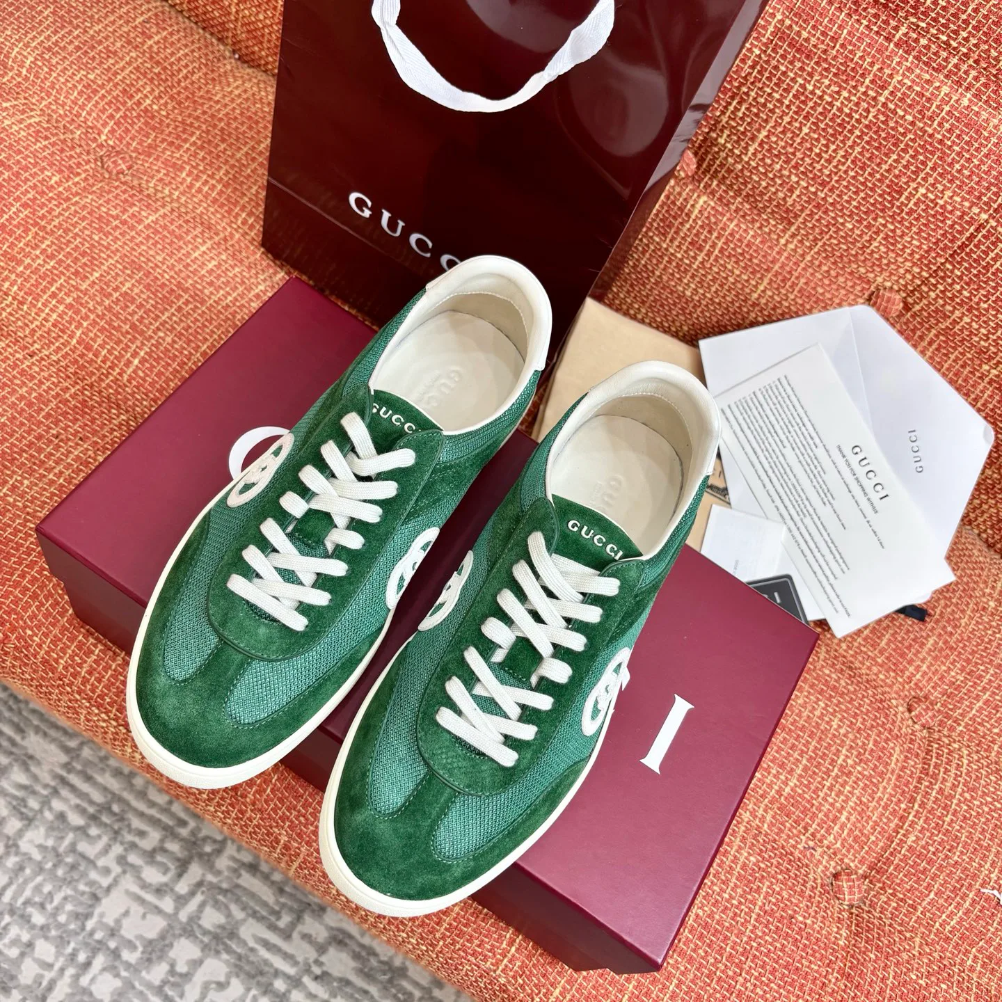 Кроссовки Женские Gucci 18039360