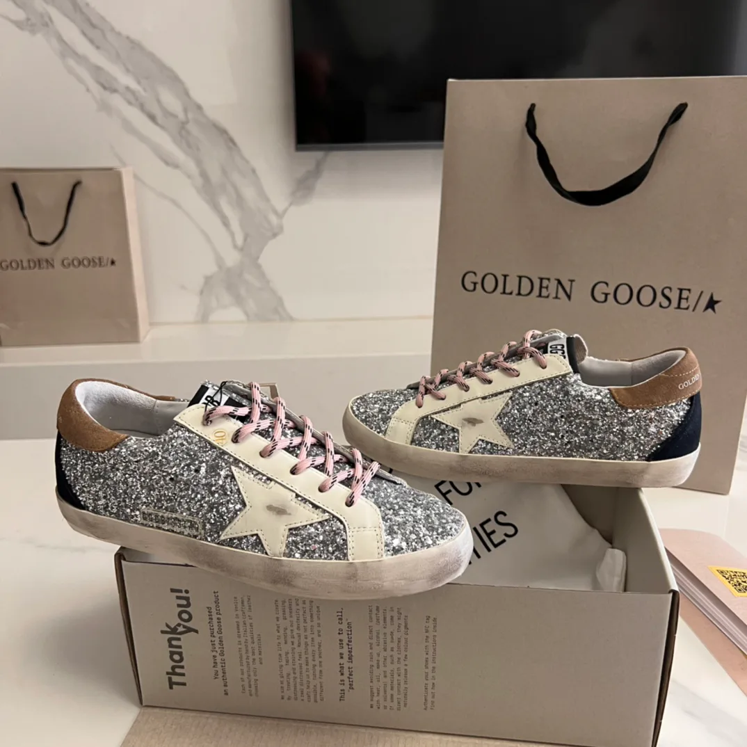 Кроссовки Женские Golden Goose 16995667