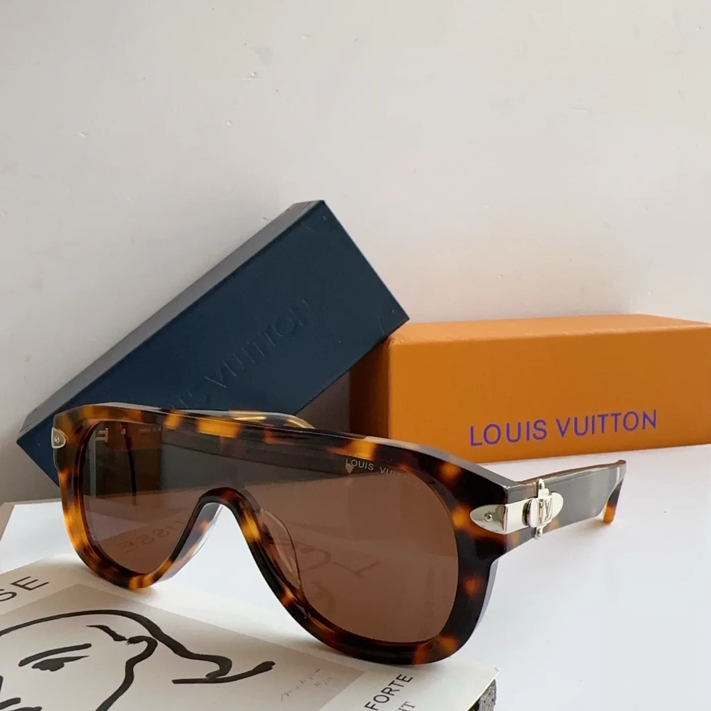 Очки Louis Vuitton 17366476