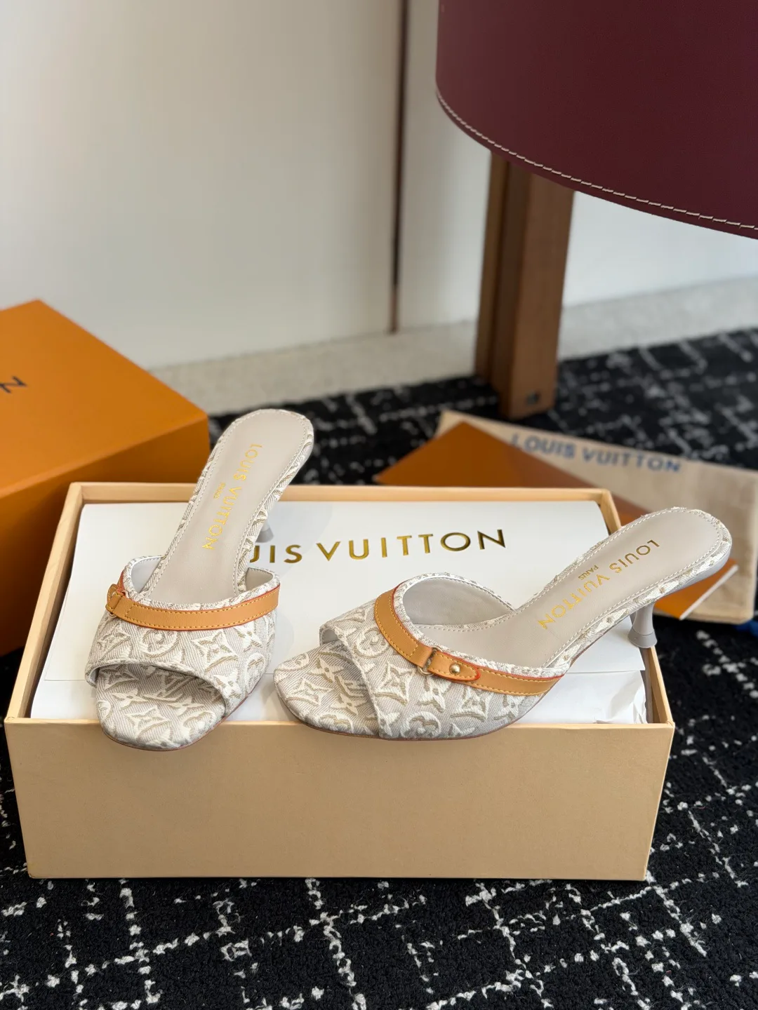 Мюли И Сабо Женские Louis Vuitton 17615644