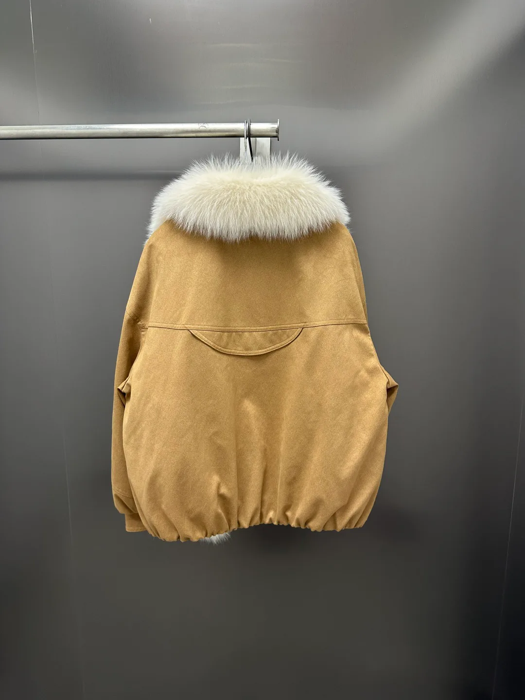 Куртки И Пуховики Женские Max Mara 18702442
