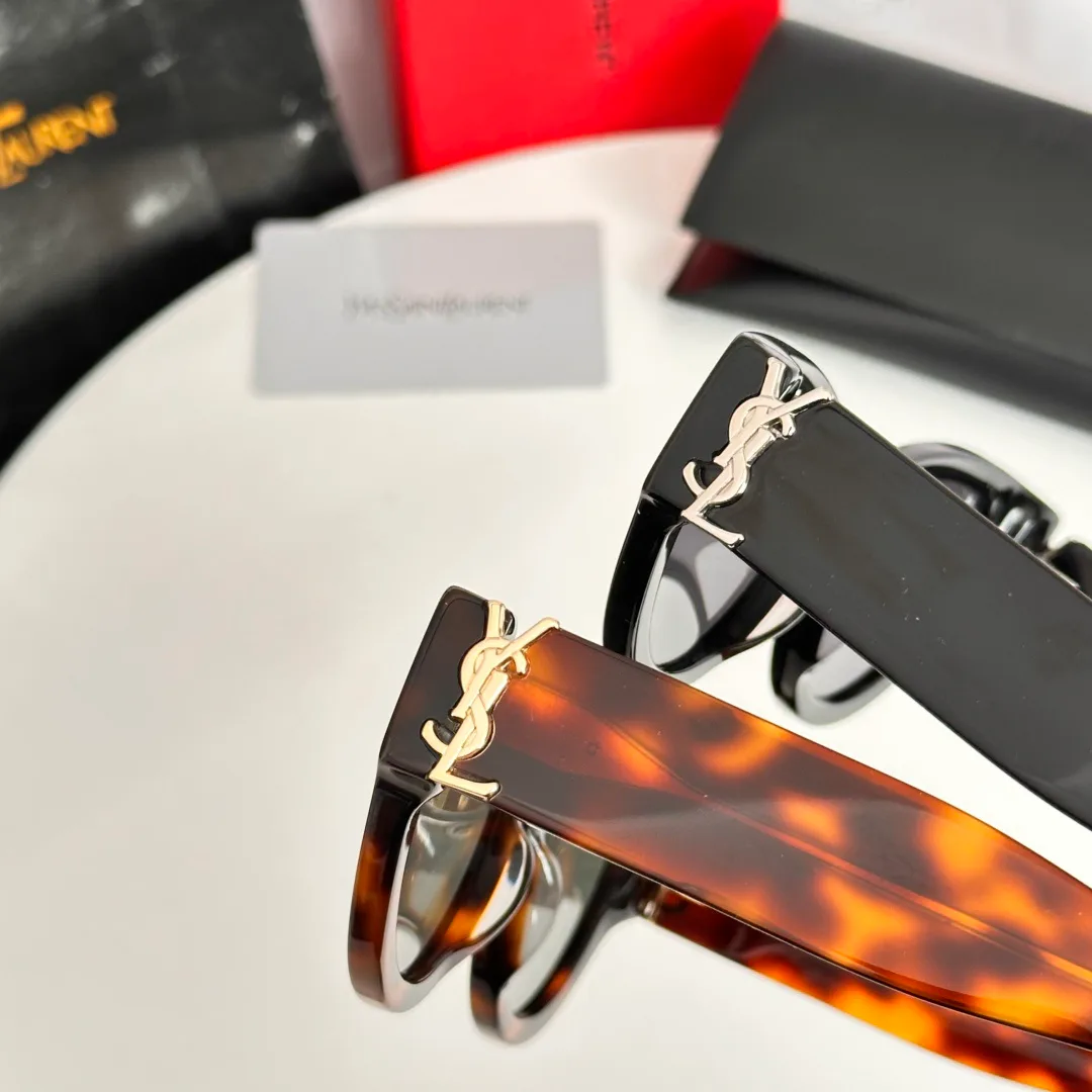 Очки Saint Laurent 16853136