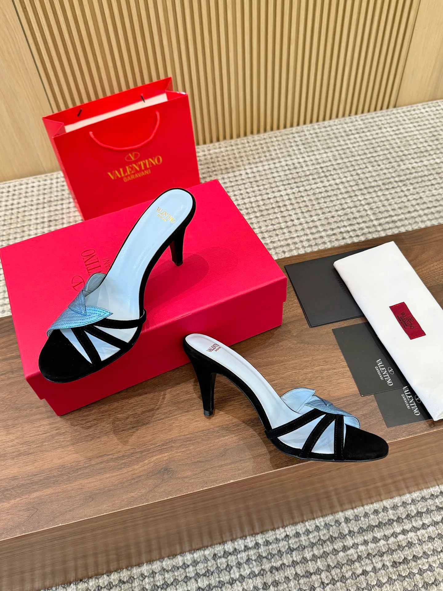 Босоножки Женские Valentino 9737244