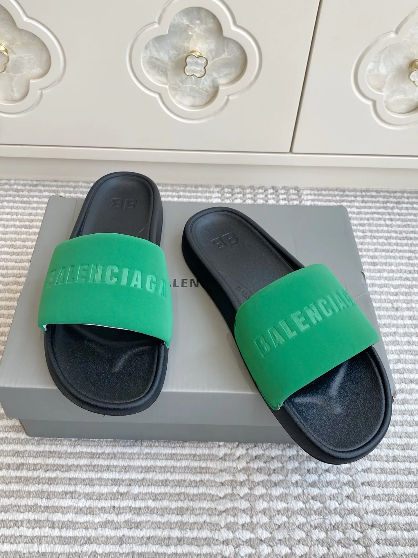 Шлепанцы Женские Balenciaga 11430330