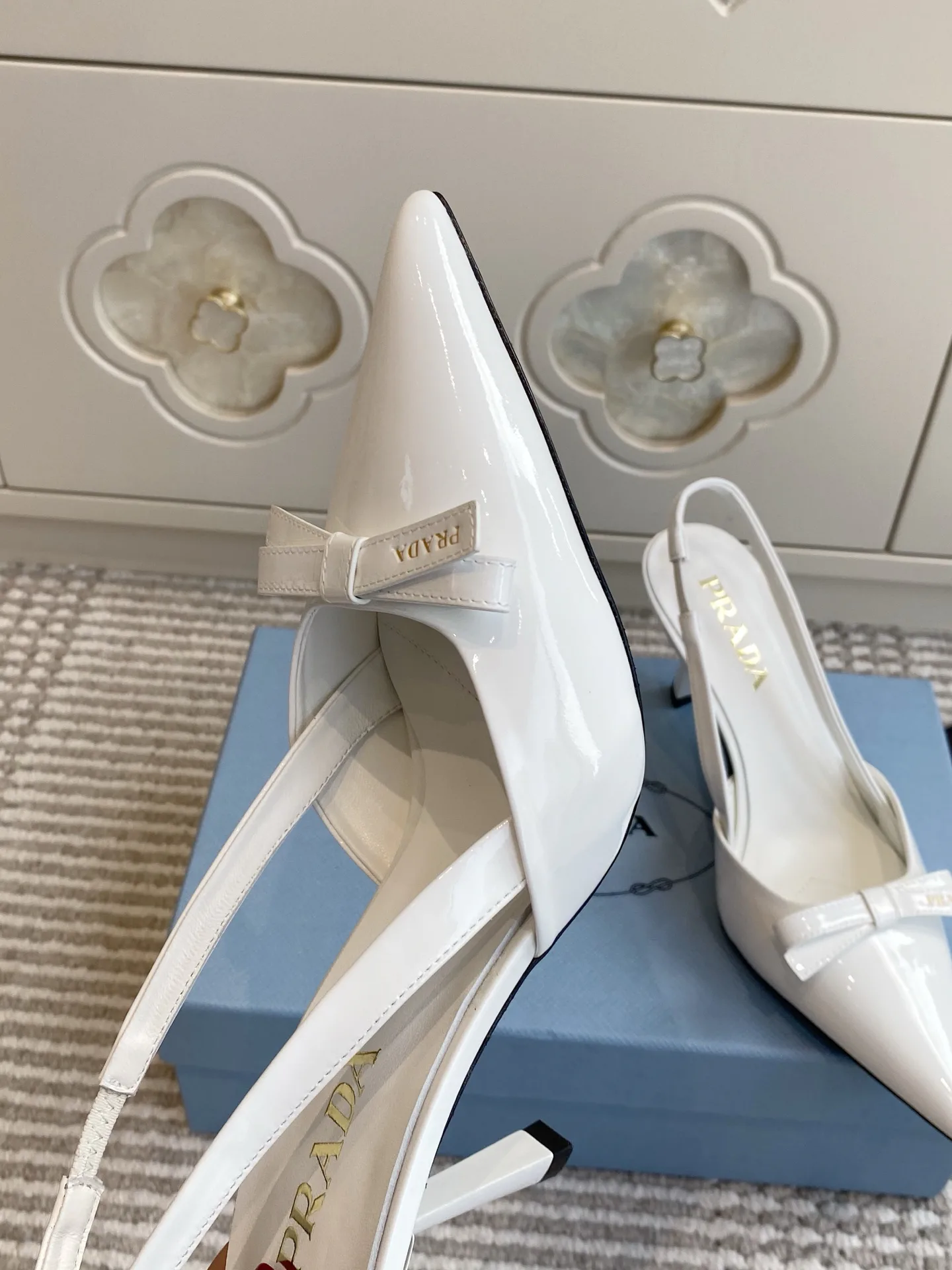 Босоножки Женские Prada 17527314