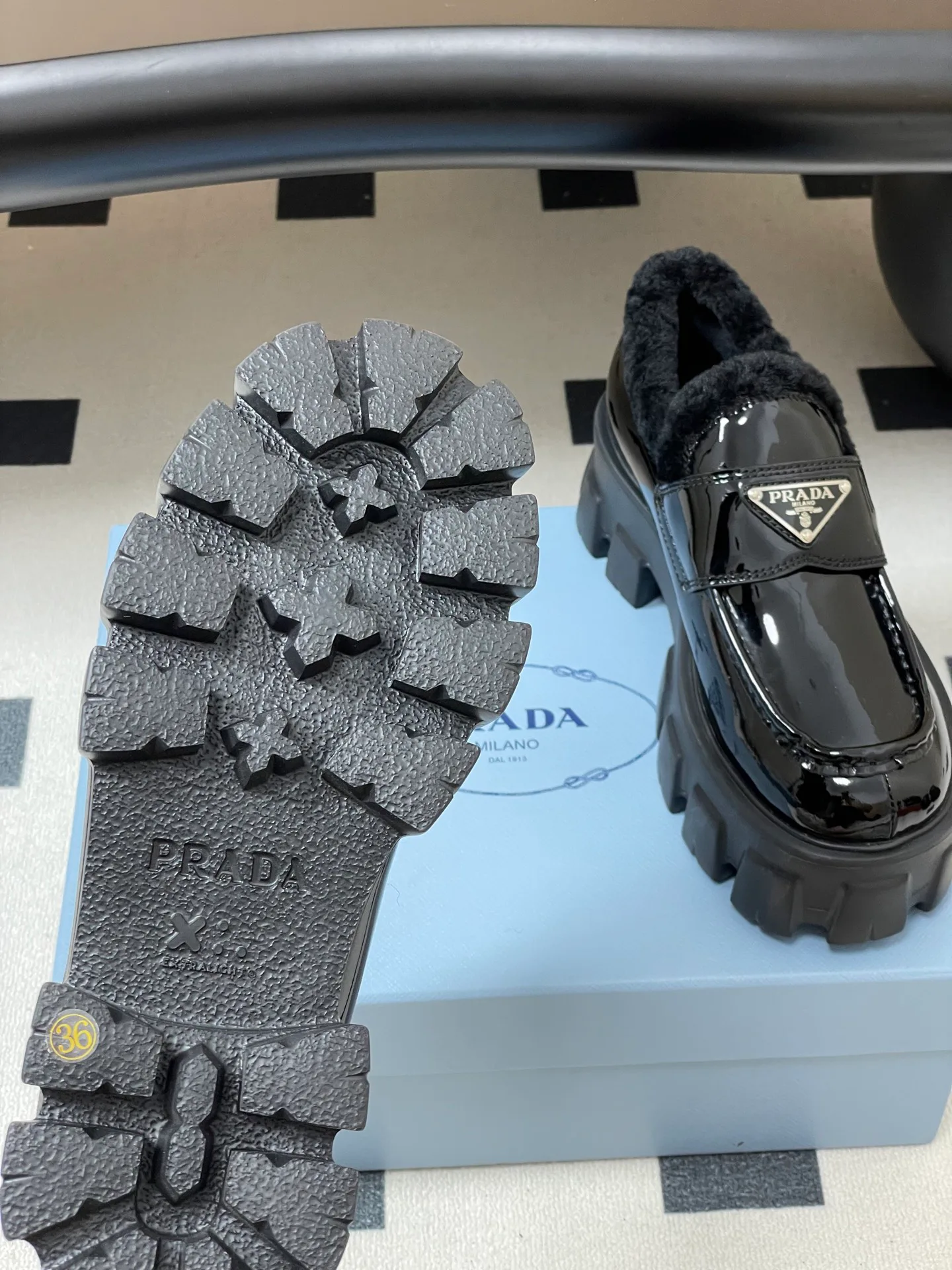 Лоферы Женские Prada 299836