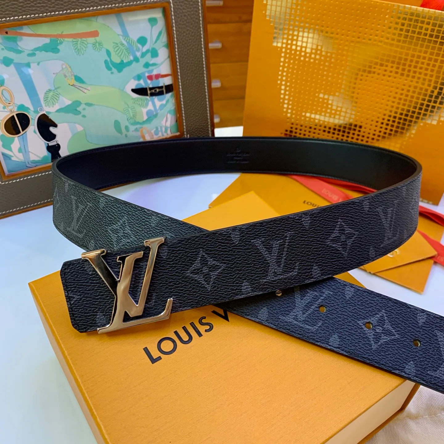 Ремни Louis Vuitton 17682154